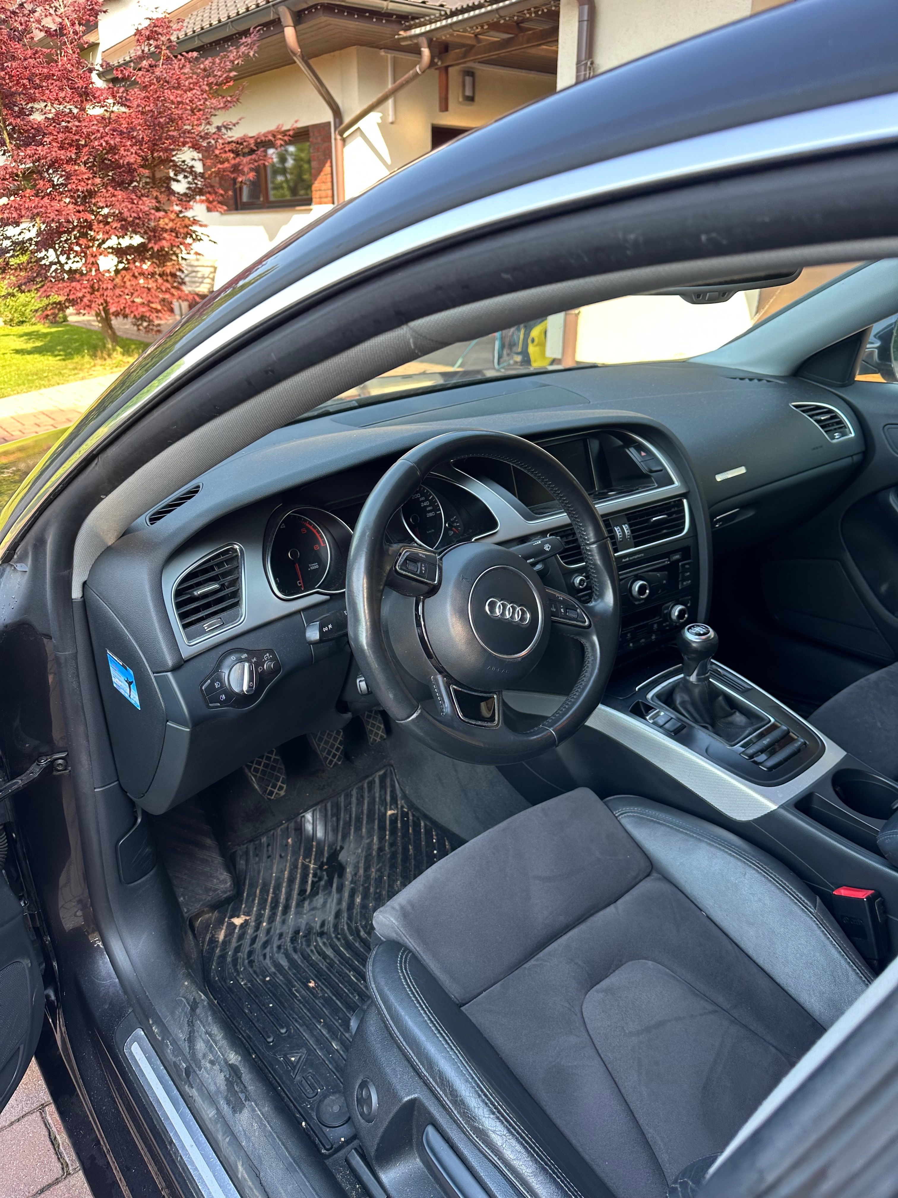 Audi A5, 2.0 TDI MANUÁL SPORTBACK - fotka 6