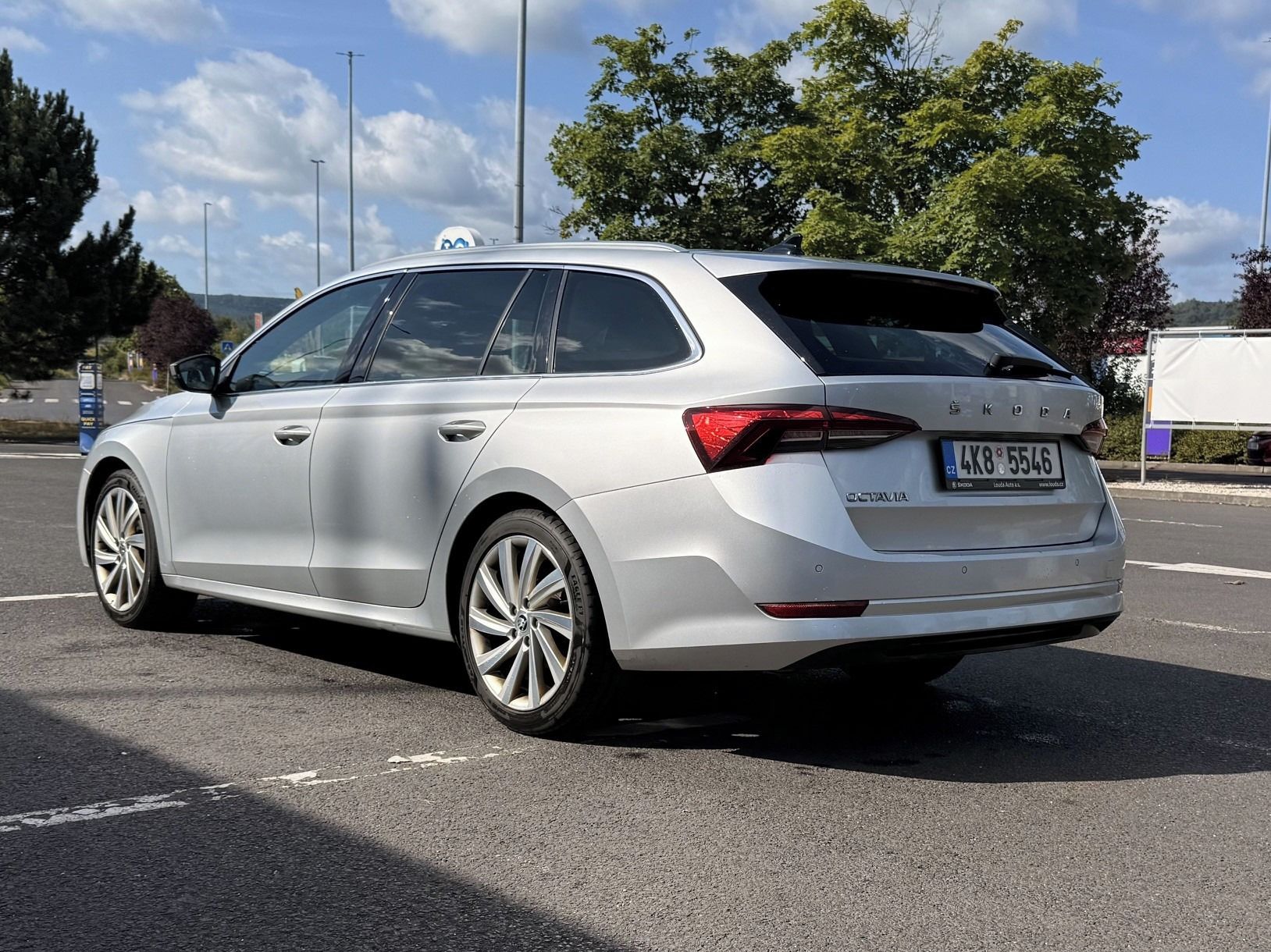 Škoda Octavia, Škoda Octavia II Style combi - fotka 4