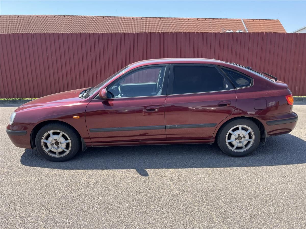 Hyundai Elantra, 2,0 CRDi KLIMA TAŽNÉ STK 12/27 - fotka 4