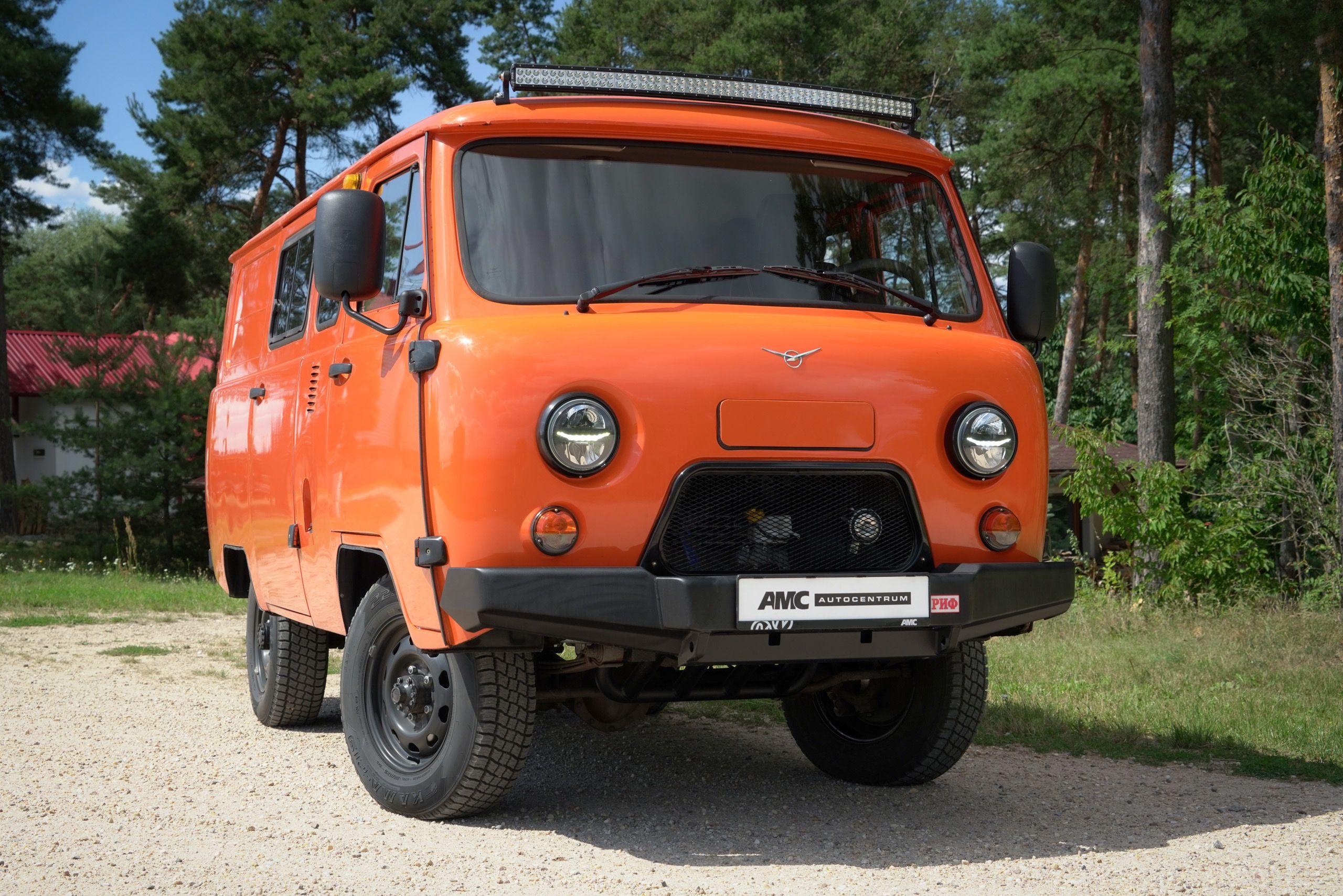 UAZ, 3909 Buchanka - předváděcí - fotka 5