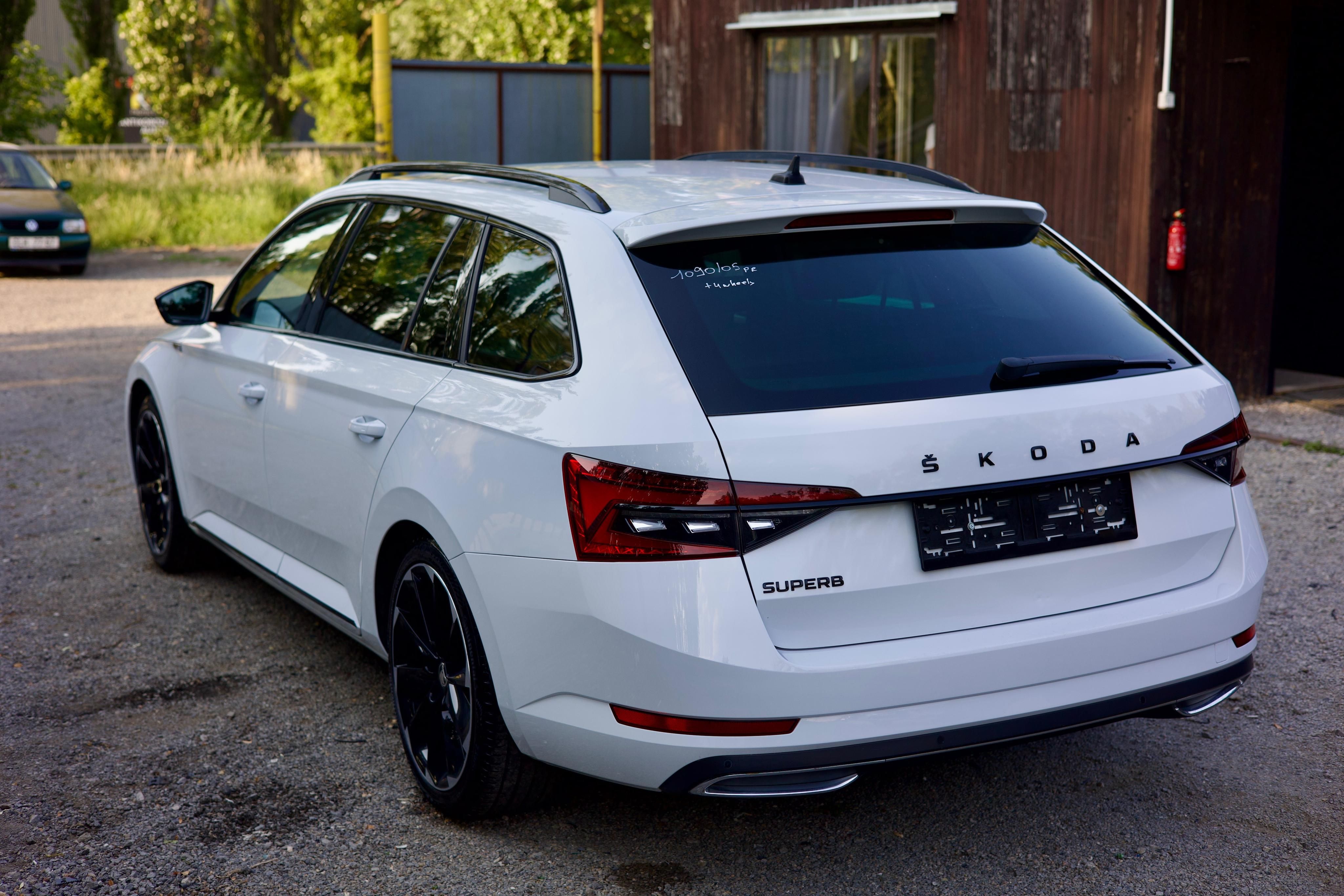 Škoda Superb, Škoda Superb SPORTLINE - fotka 4