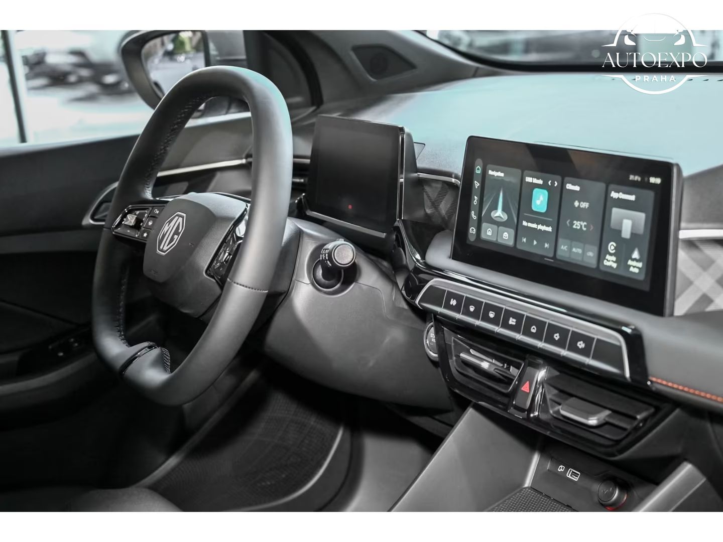 MG MG3, 3 Hybrid Luxury - fotka 6