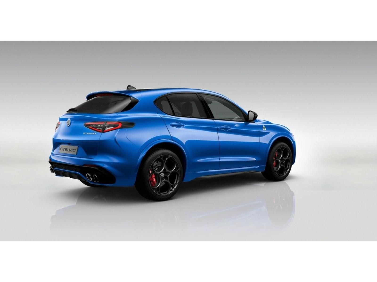 Alfa Romeo Stelvio, 2.9 V6 BiTurbo 520k QV Carbon - fotka 3