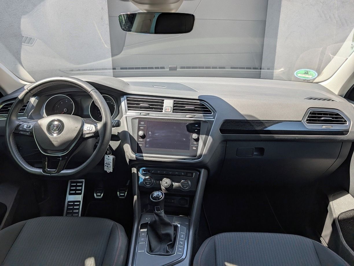 Volkswagen Tiguan, 1.4TSI/92KW BEZ ACT NEhavNElak - fotka 3
