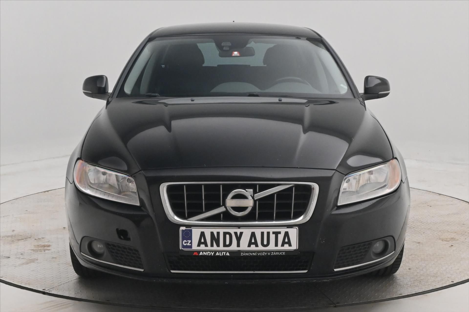 Volvo V70, 2,0 120kW D4 Manuál Tažné - fotka 2