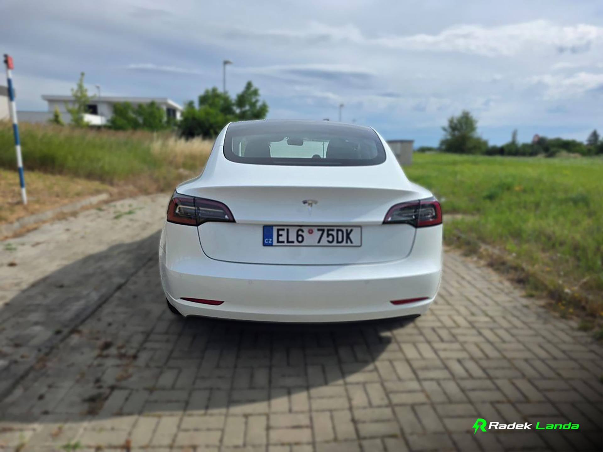 Tesla Model 3, SR+ Facelift, Tažné, DPH - fotka 3