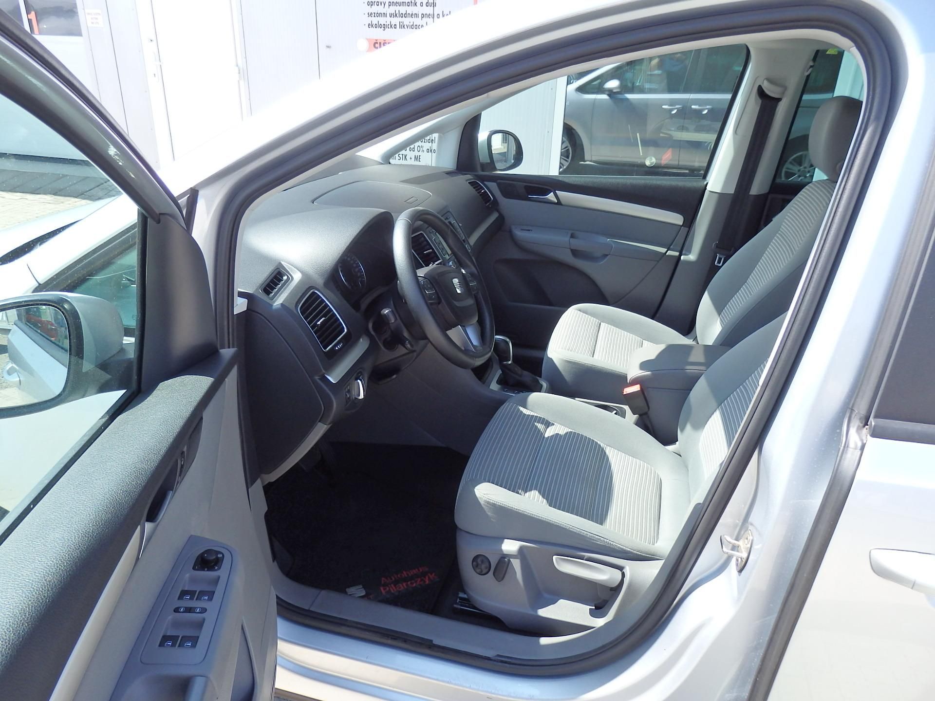 Seat Alhambra, 2,0TDi 103kW DIGI KLIMA - fotka 6