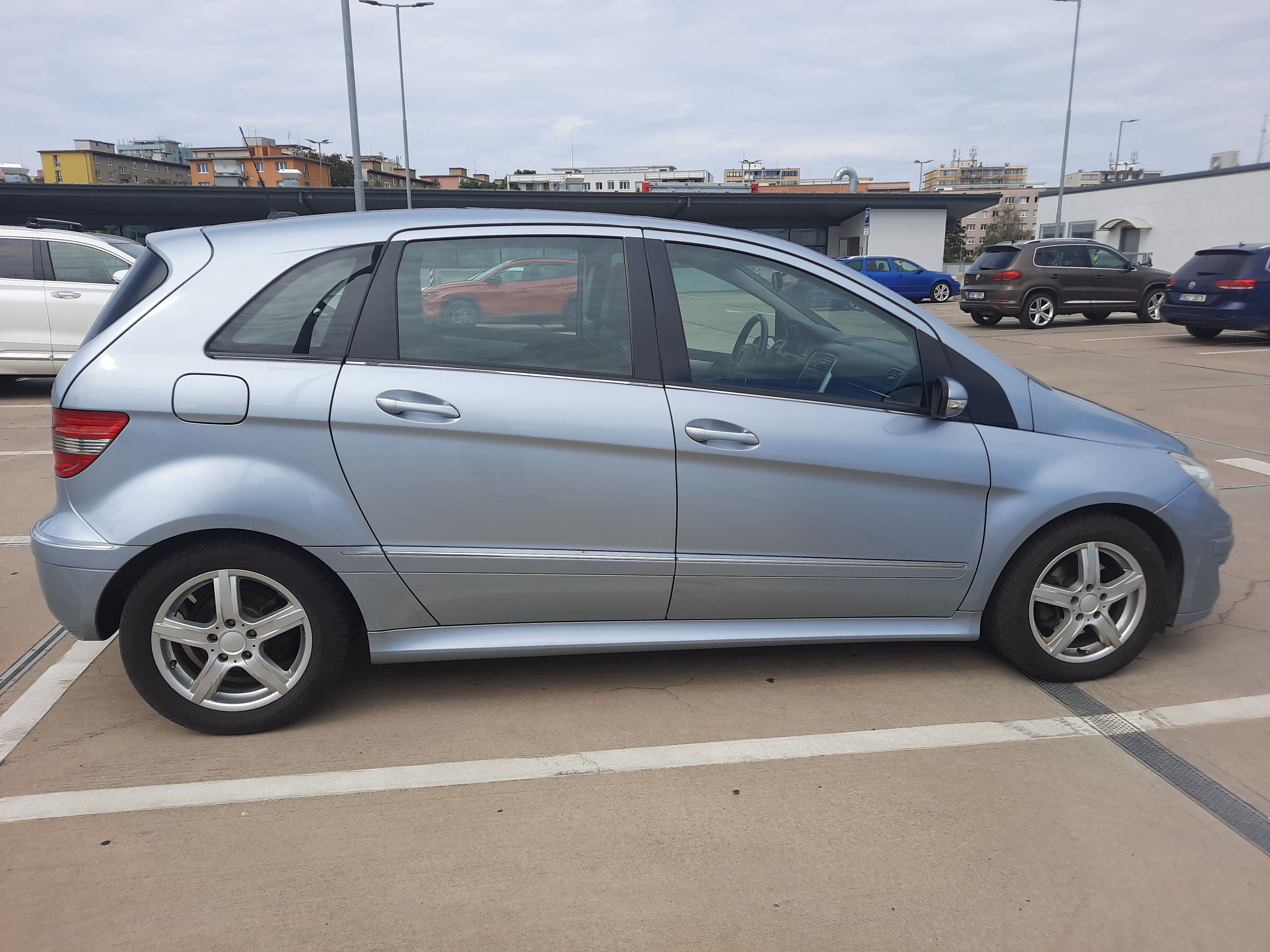 Mercedes-Benz Třídy B, B 200 CDI - Servisovano - fotka 4