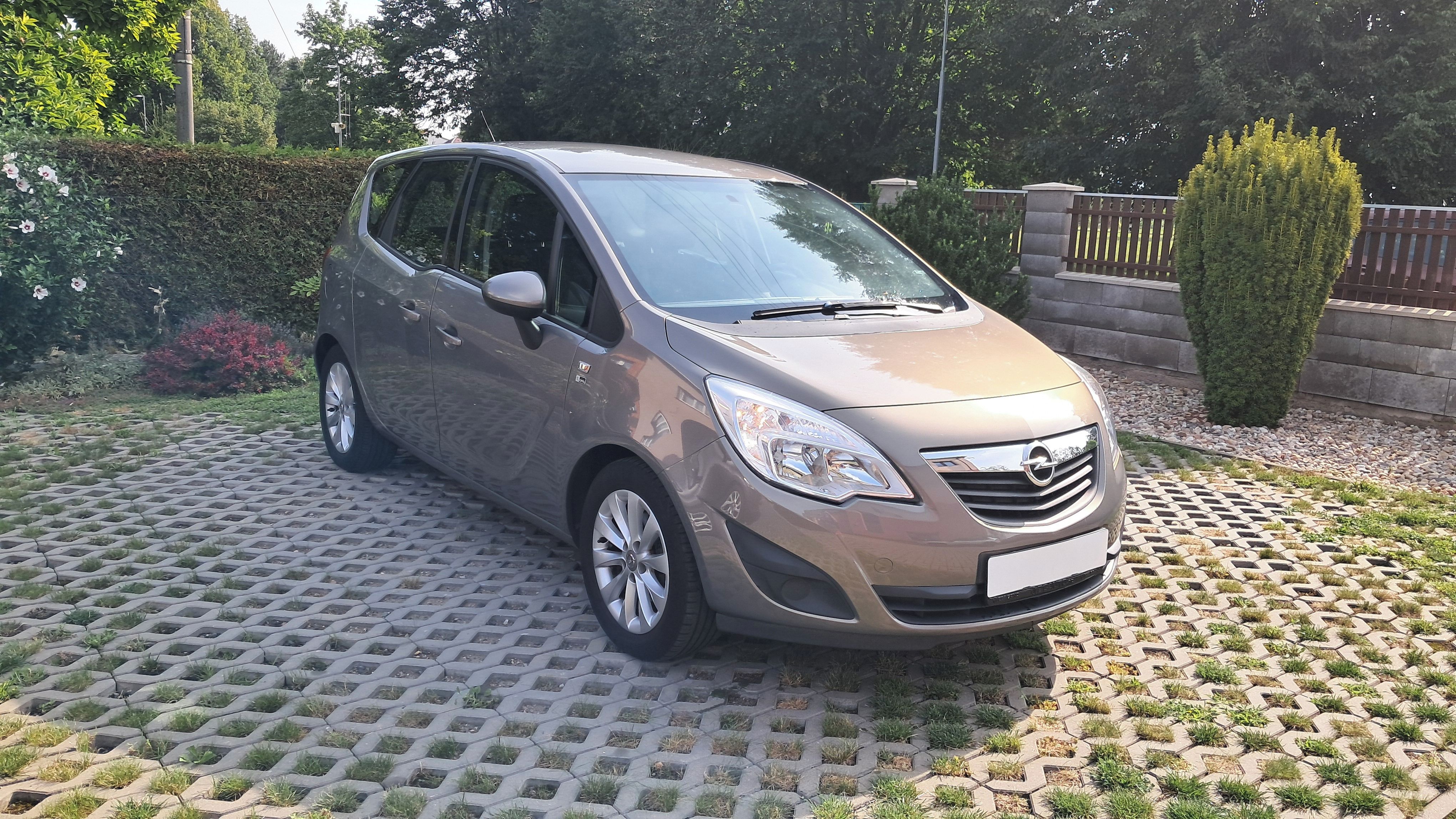 Opel Meriva, 1.4i / najeto 87 000 km ČR - fotka 3