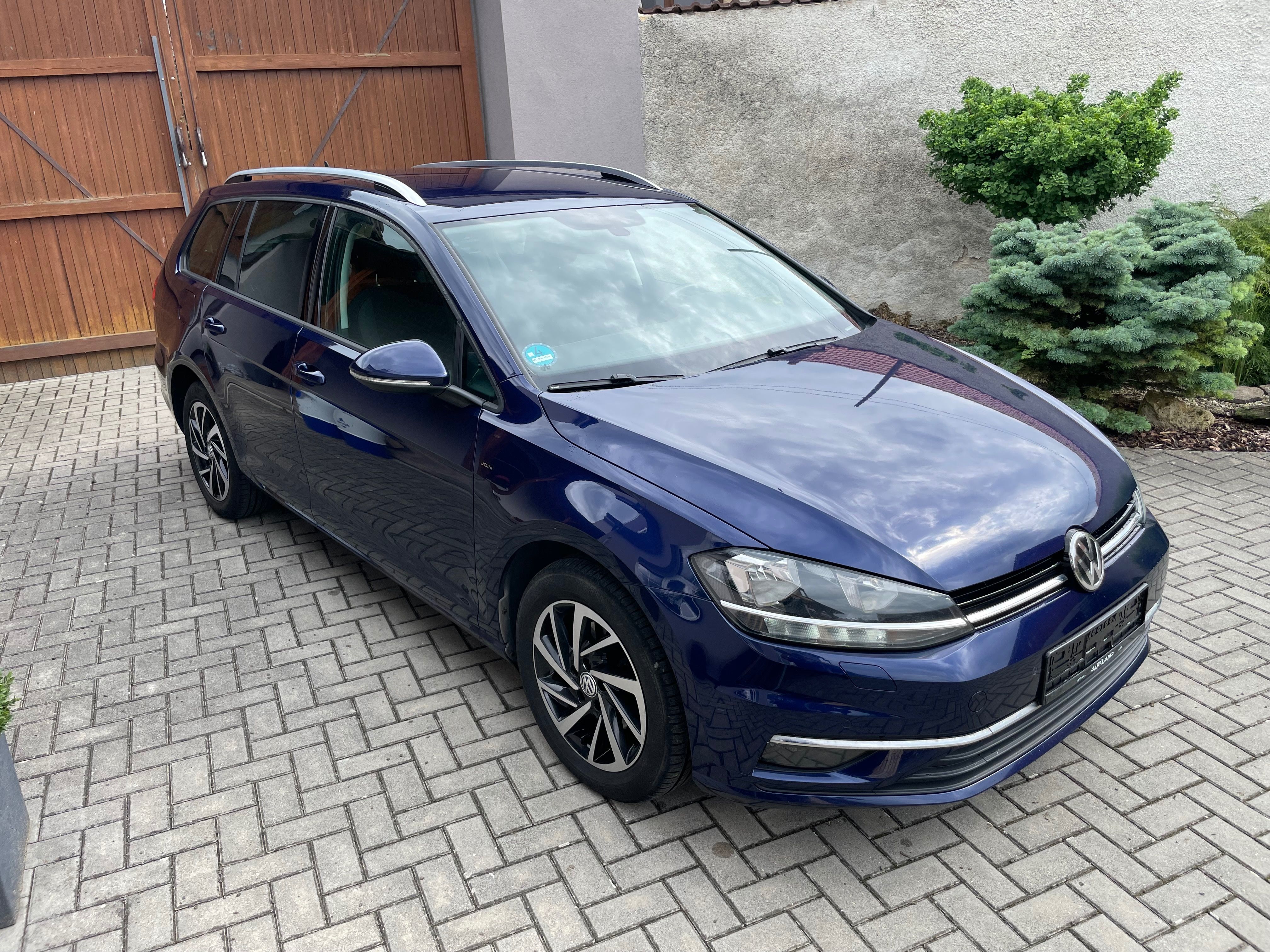 Volkswagen Golf, 2.0 TDi 110kw výbava JOIN, TOP - fotka 3
