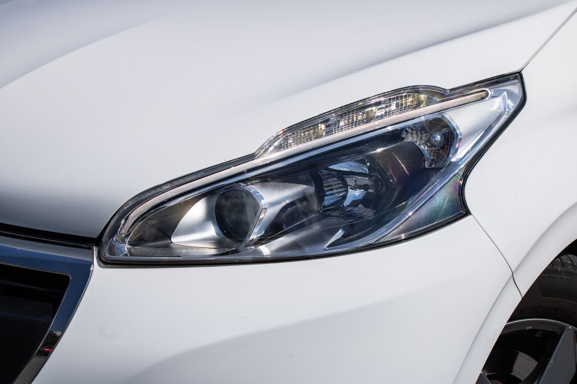 Peugeot 208 - fotka 4