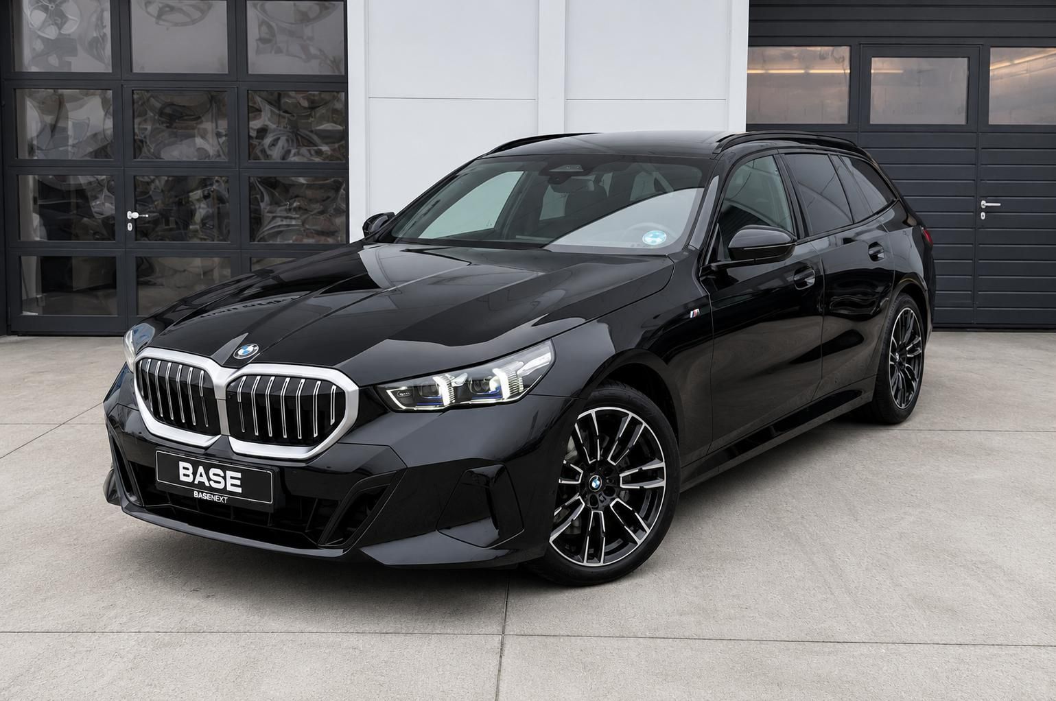 BMW Řada 5, 520d xDrive Touring M-Sport