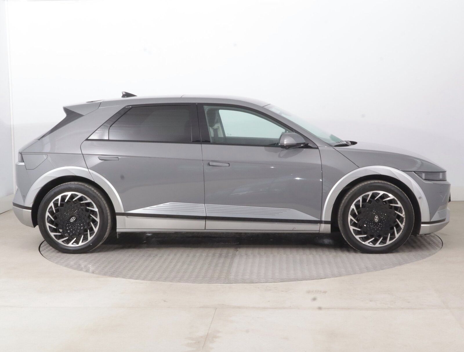Hyundai Ioniq 5, Power 4x4, 4X4, Automat, Kůže - fotka 6