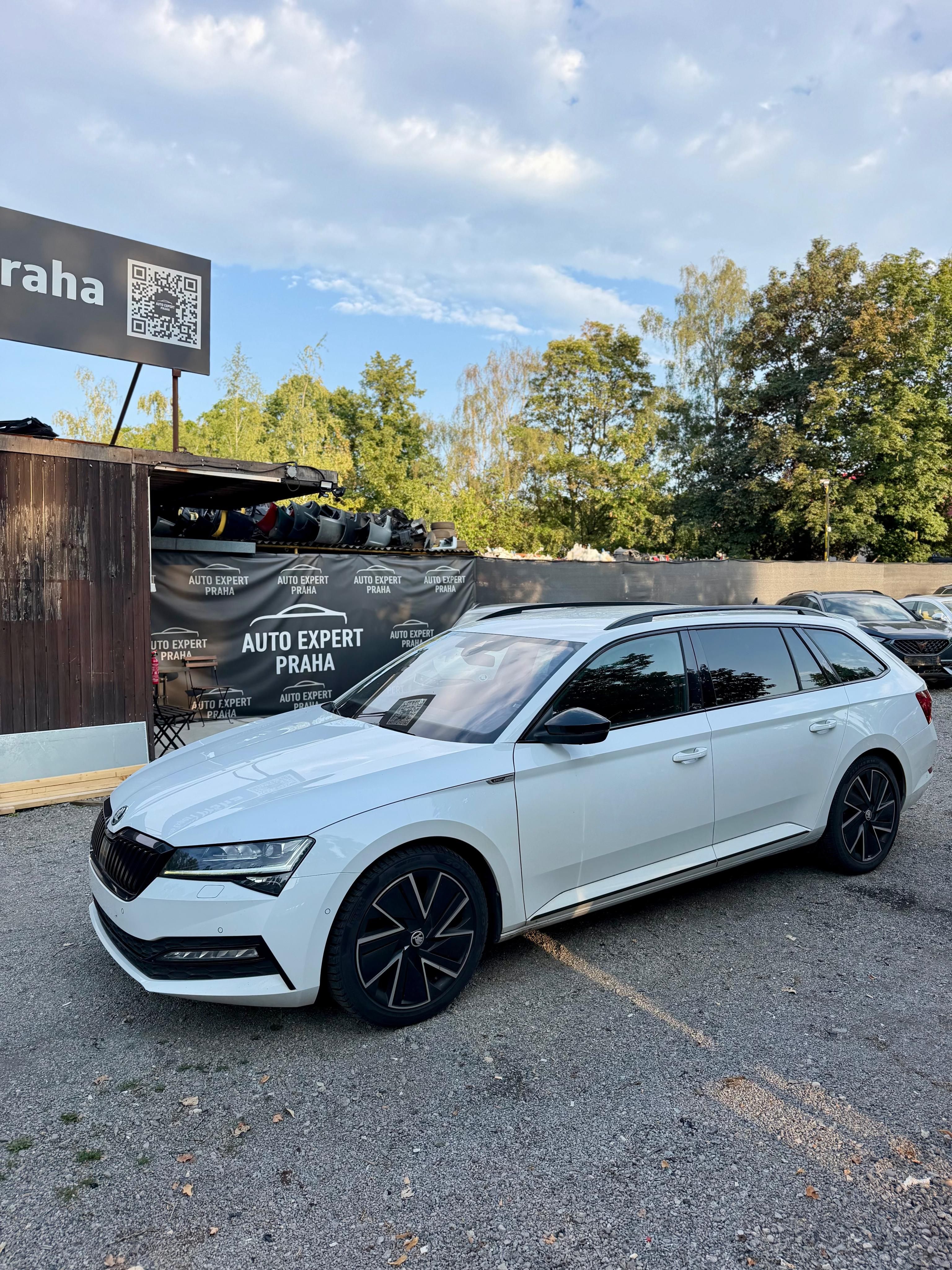Škoda Superb, Škoda Superb Sportline 2.0 TDI - fotka 4