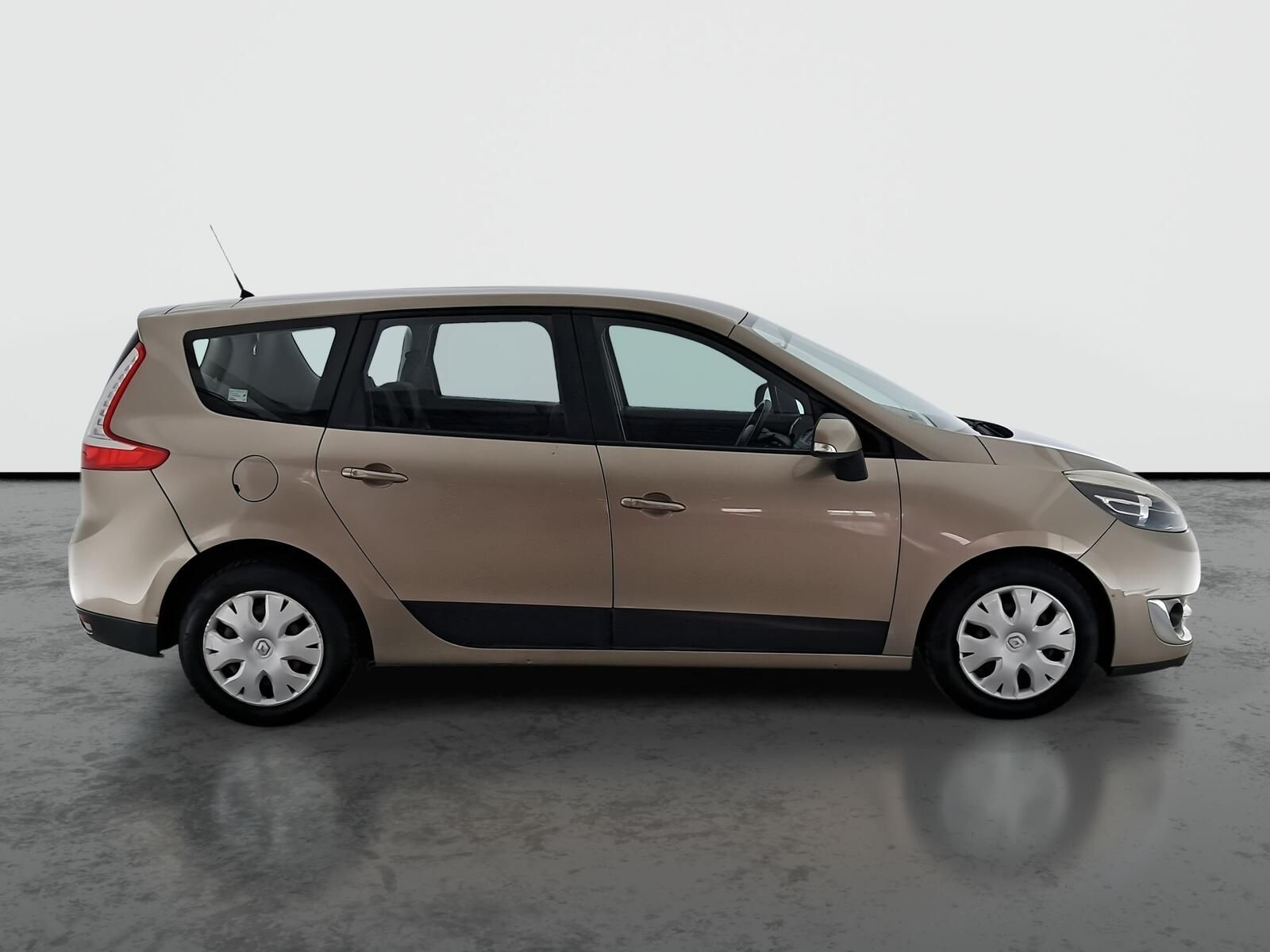 Renault Grand Scénic, 1.5 dCi, ČR,1.maj, Tempomat - fotka 6