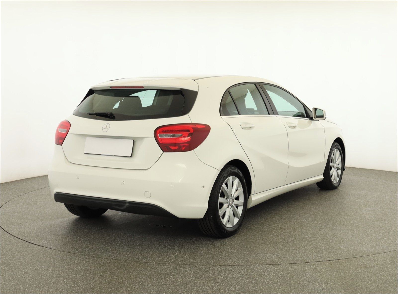 Mercedes-Benz Třídy A, 180 d, Automat, Kůže, Klima - fotka 5