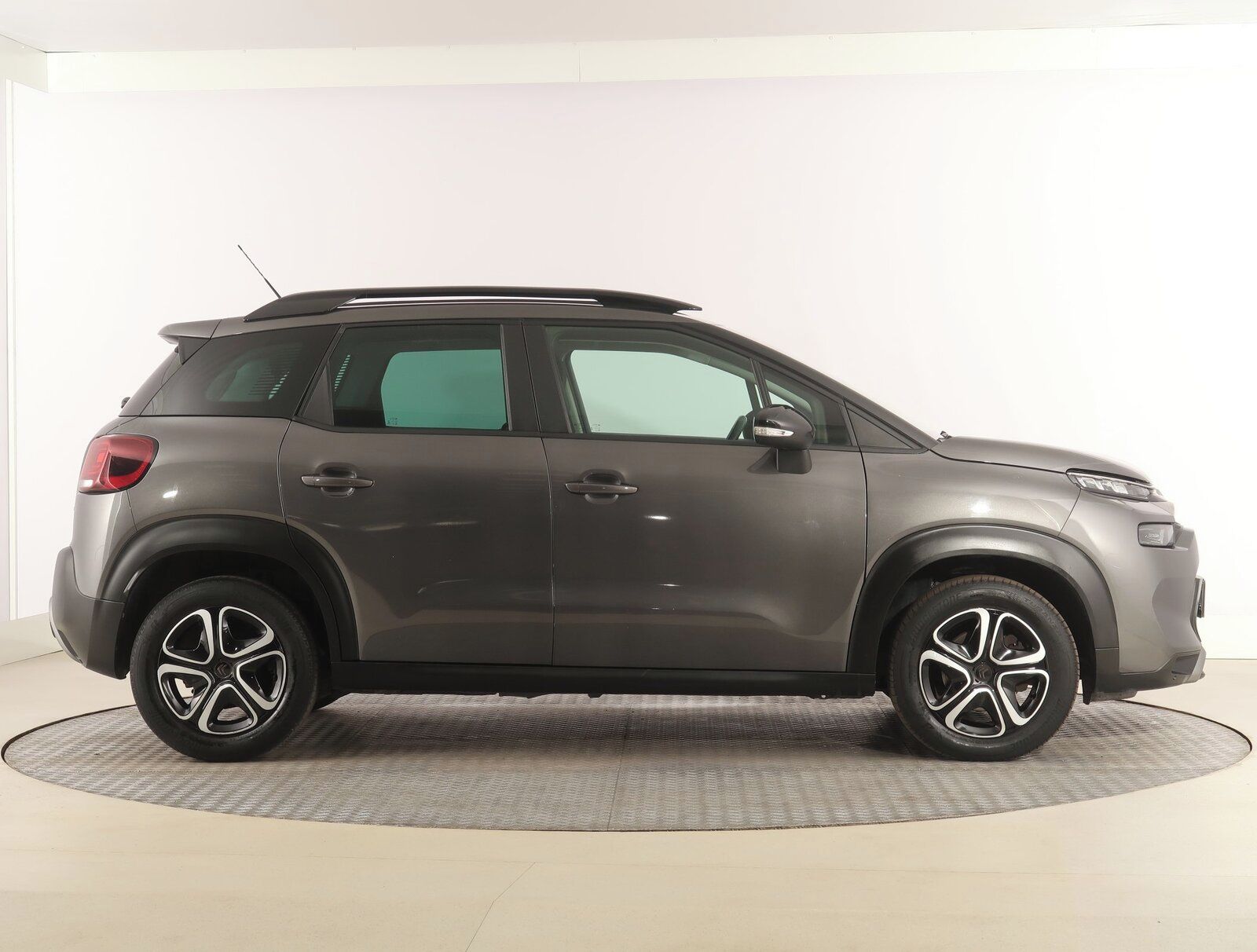 Citroën C3 Aircross, 1.2 PureTech, Feel, Tempomat - fotka 6