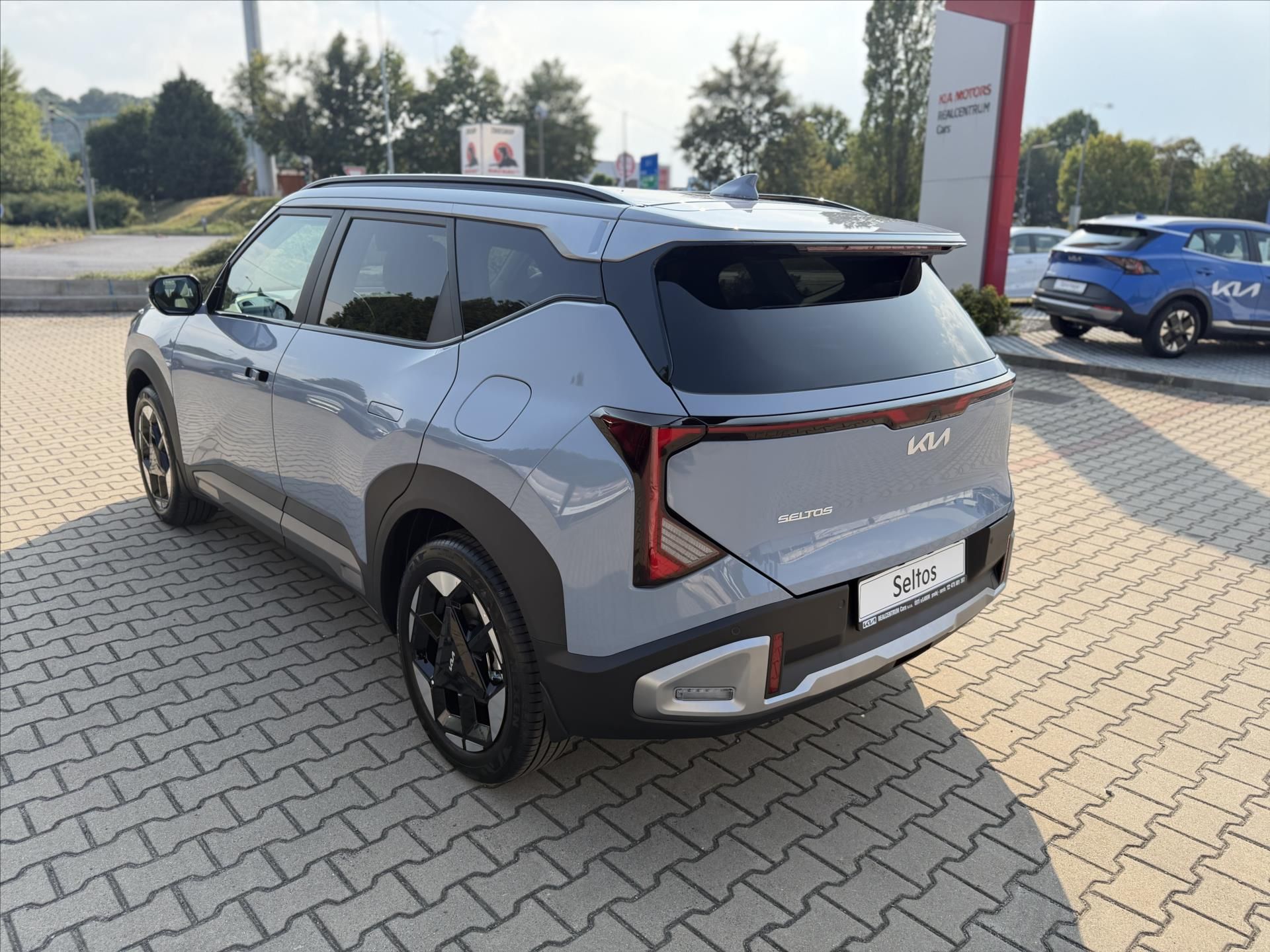 Kia Seltos, 1,6 T-GDi 7DCT EXCL+DSGN+SPTG - fotka 5