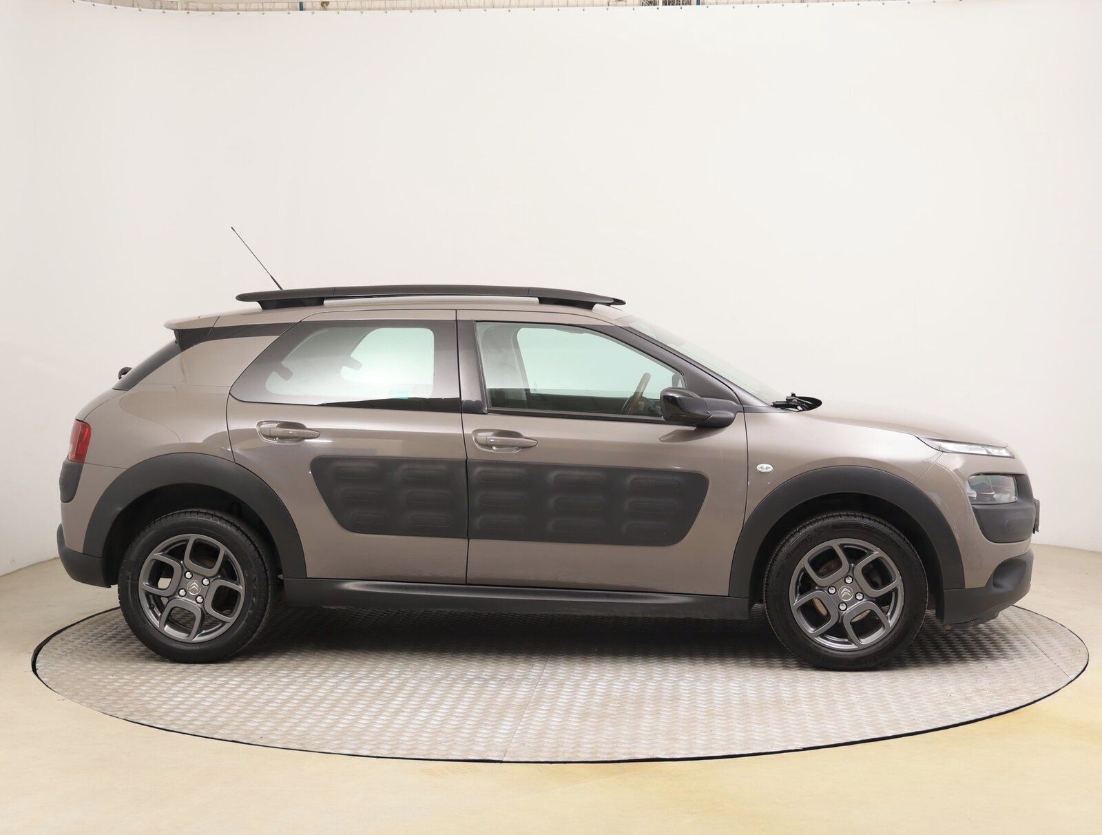 Citroën C4 Cactus, 1.2 PureTech - fotka 6