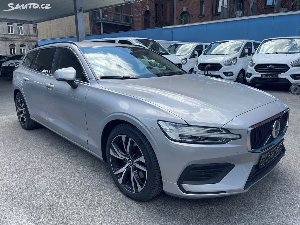 Volvo V60, B4 D 2.0 Core*Kamera*Navi*Led*