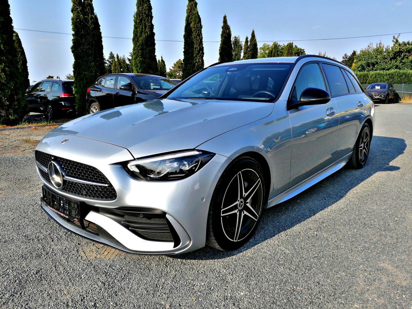 Mercedes-Benz Třídy C, 200 D AMG - fotka 2