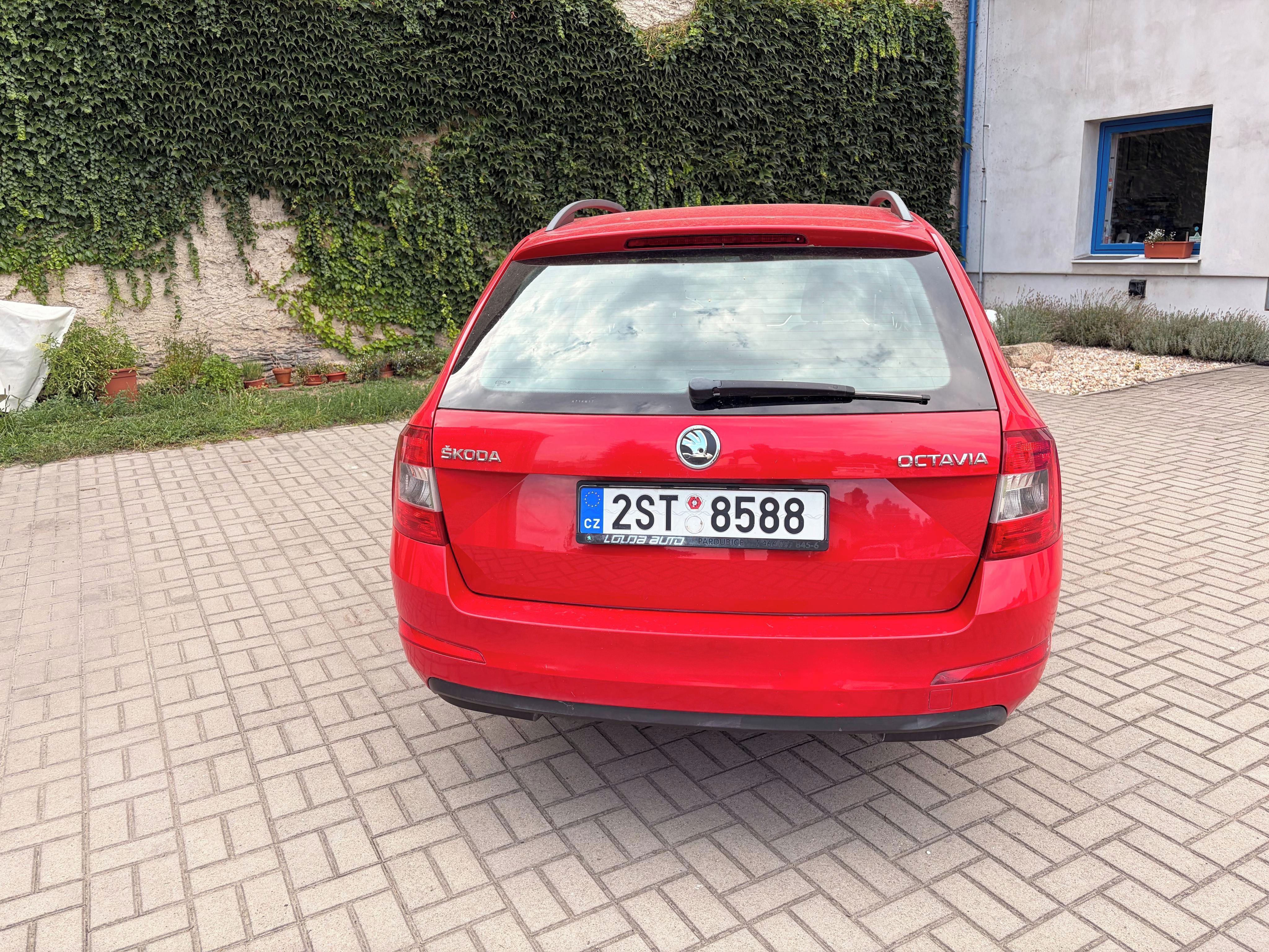 Škoda Octavia, Octavia 3 kombi 1.6TDI 4X4 - fotka 5