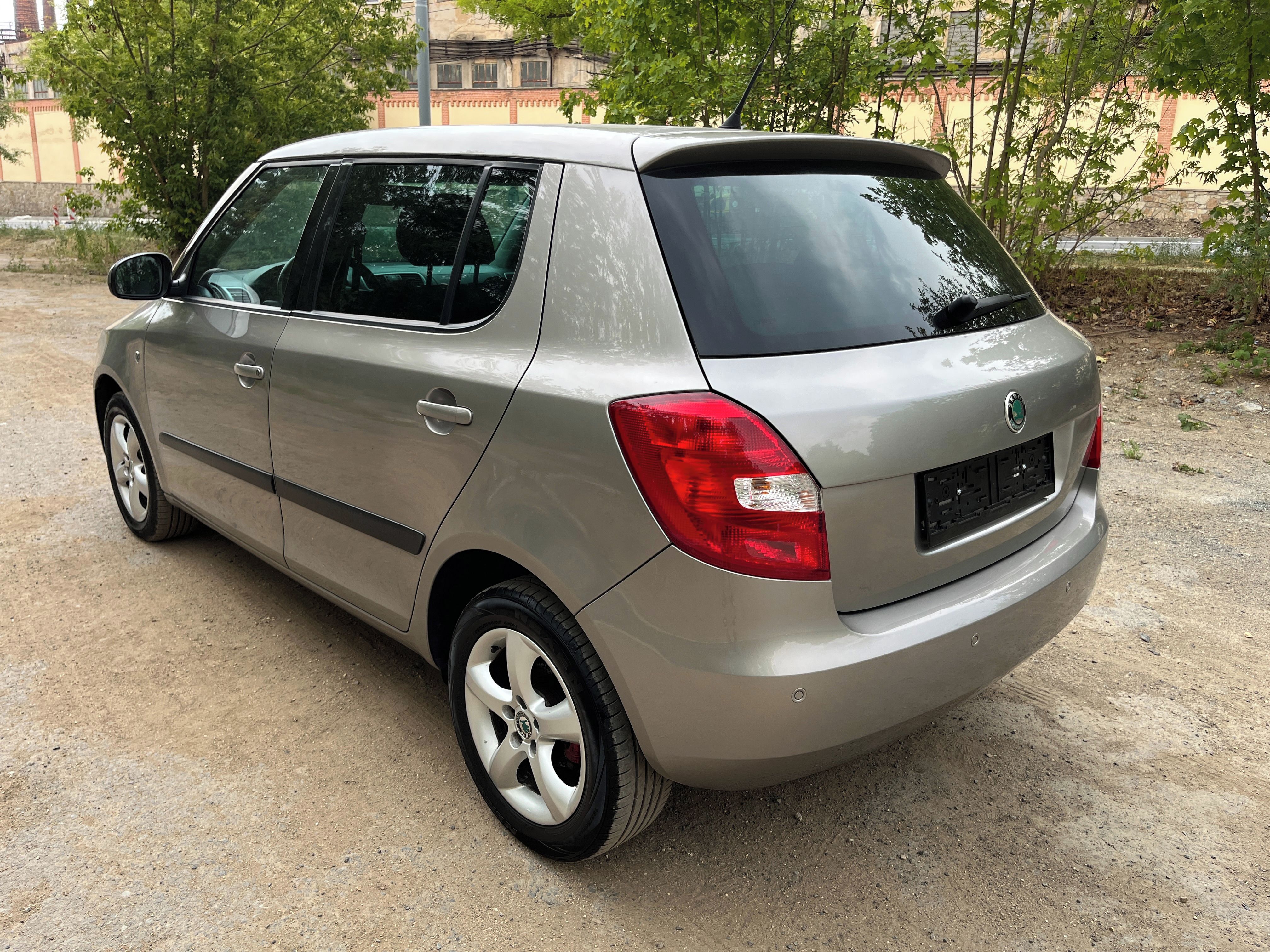 Škoda Fabia, 1.6i 77kw sport webasto alu - fotka 4