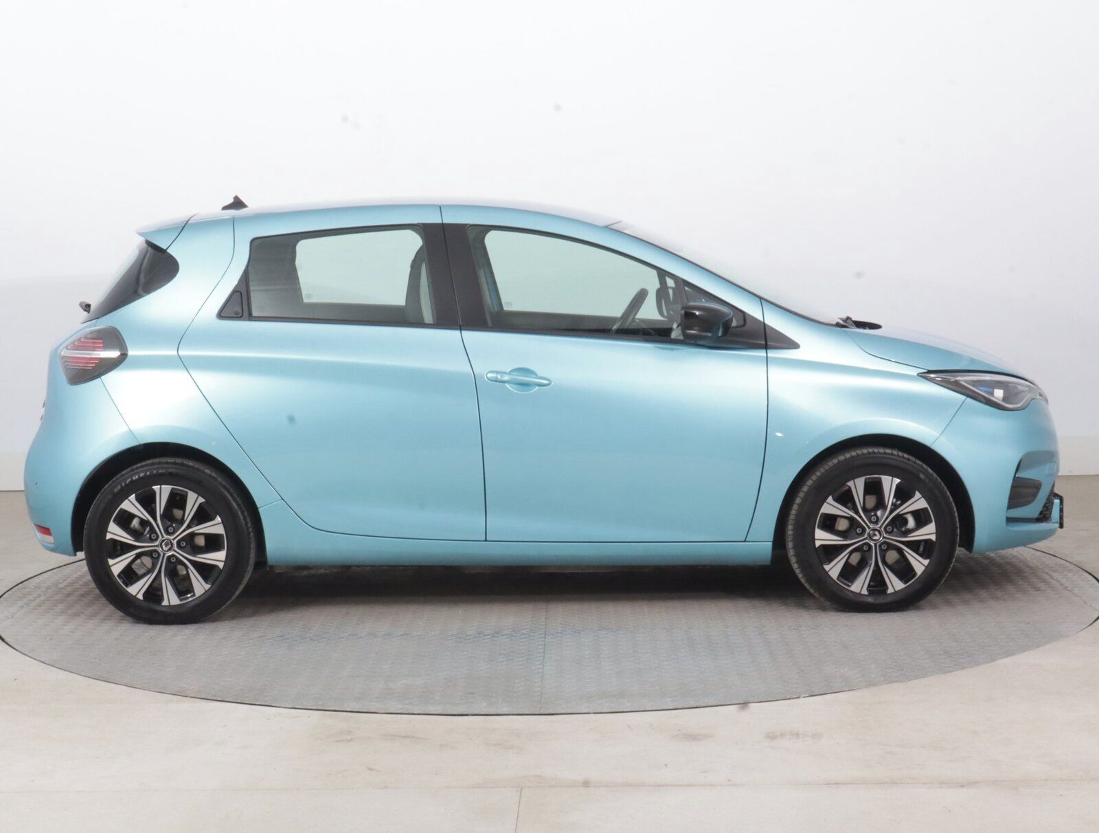 Renault ZOE, ZE50 R135, SoH 95%, Automat - fotka 6