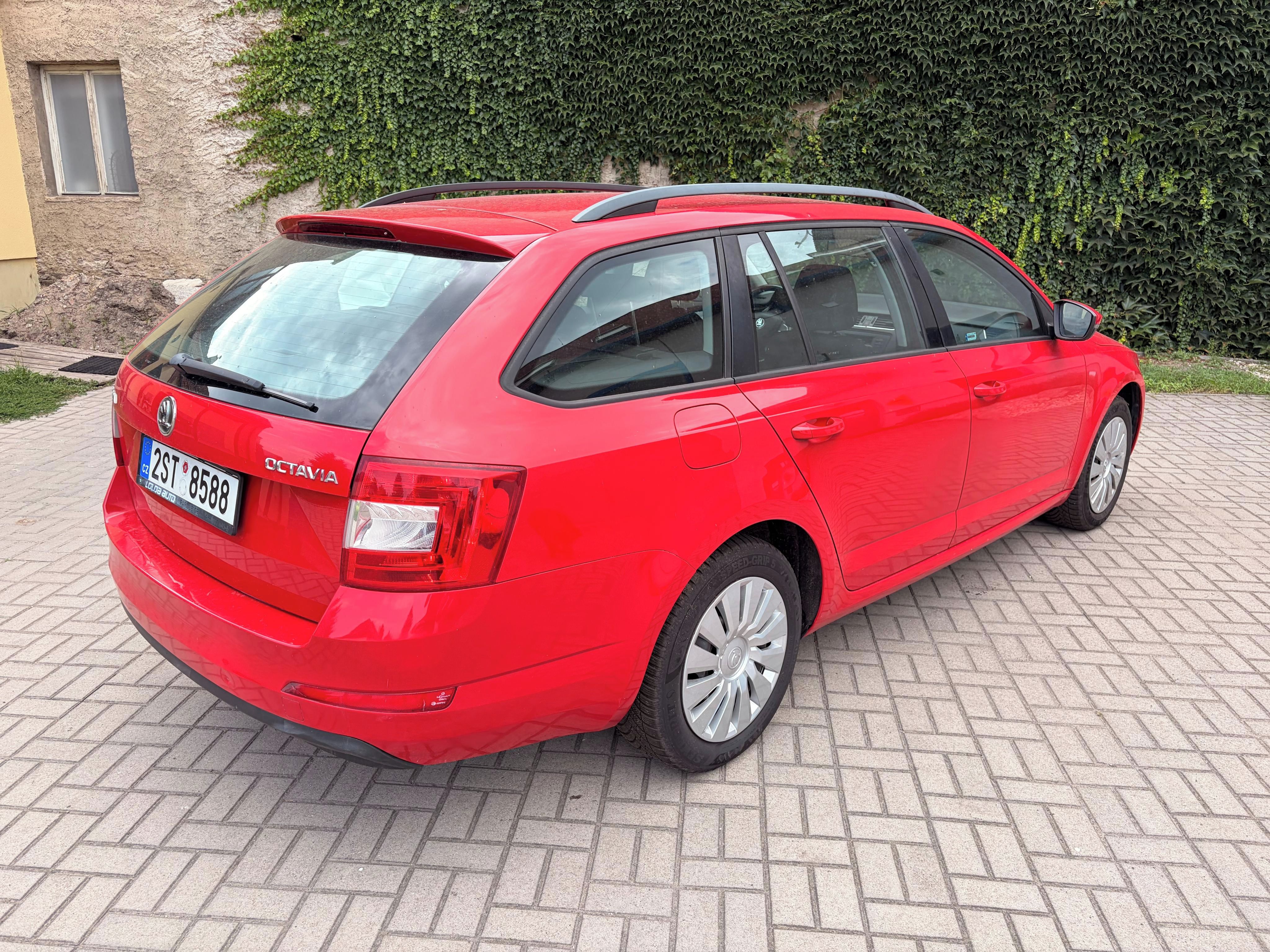 Škoda Octavia, Octavia 3 kombi 1.6TDI 4X4 - fotka 6