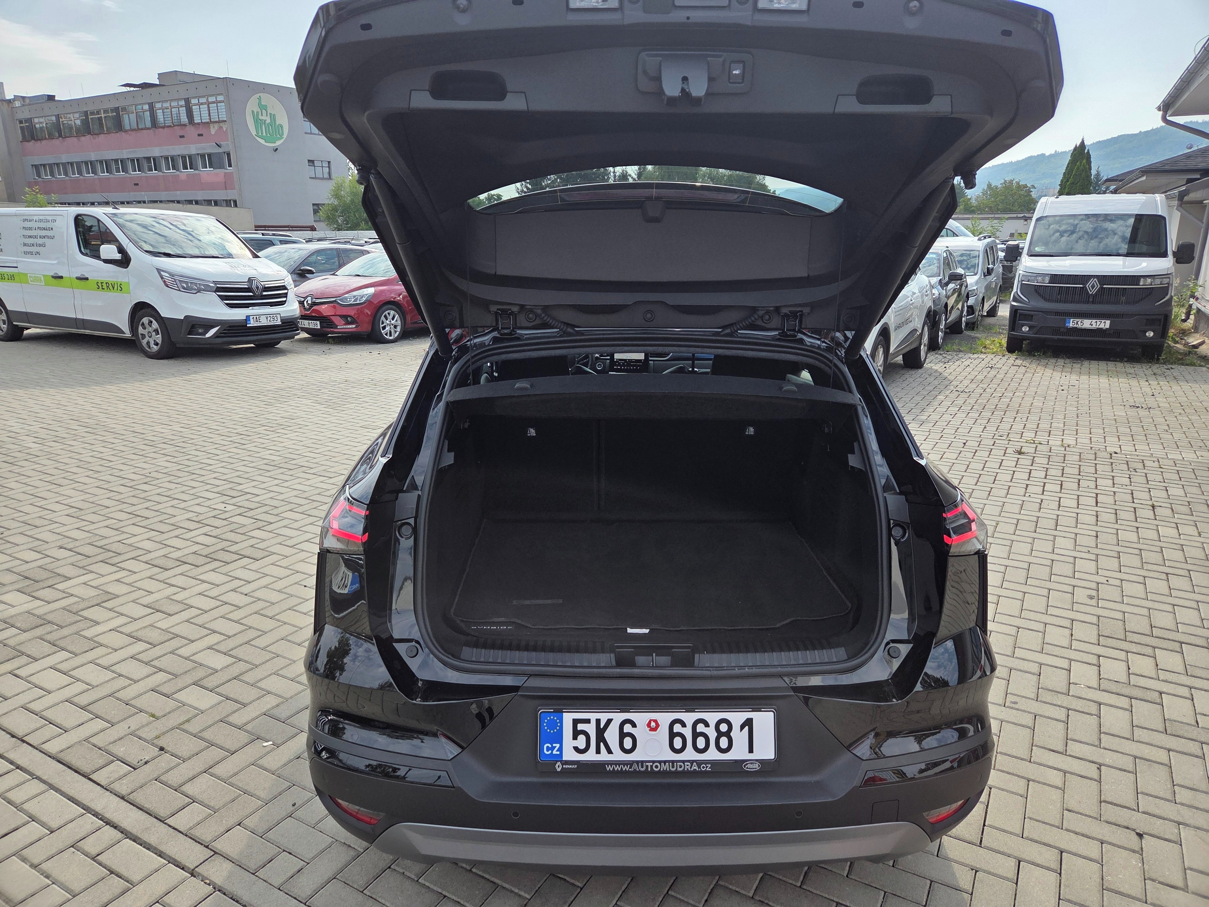 Renault Symbioz, esprit Alpine full hybrid 160k - fotka 5