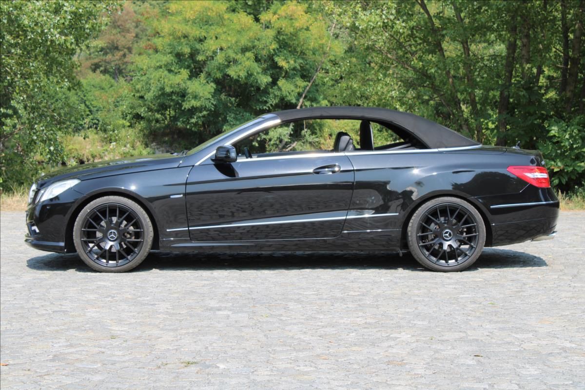 Mercedes-Benz Třídy E, 200 CGI / 135 KW / CABRIO - fotka 6