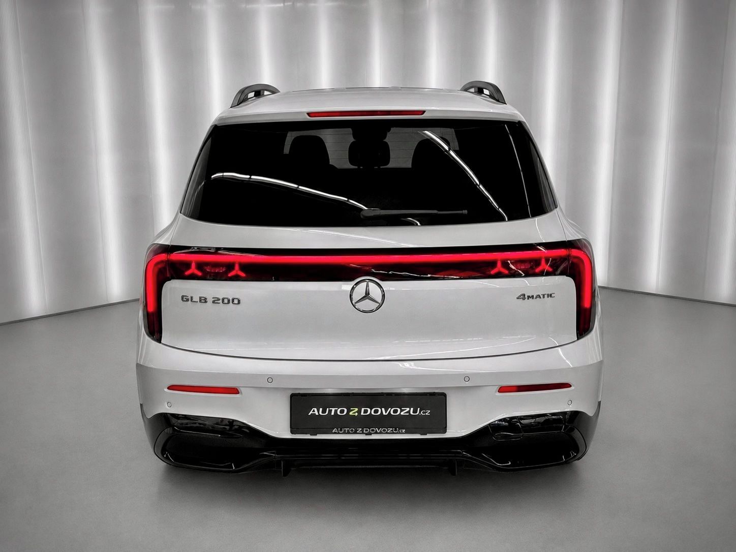 Mercedes-Benz GLB, 8G-eDCT 4MATIC AMG, PANORAMA, - fotka 5