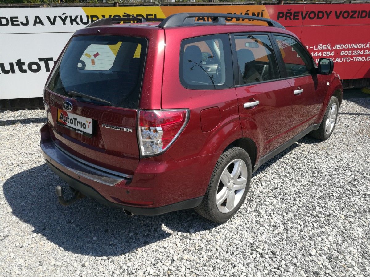 Subaru Forester, 2,0 i 4x4 - fotka 3