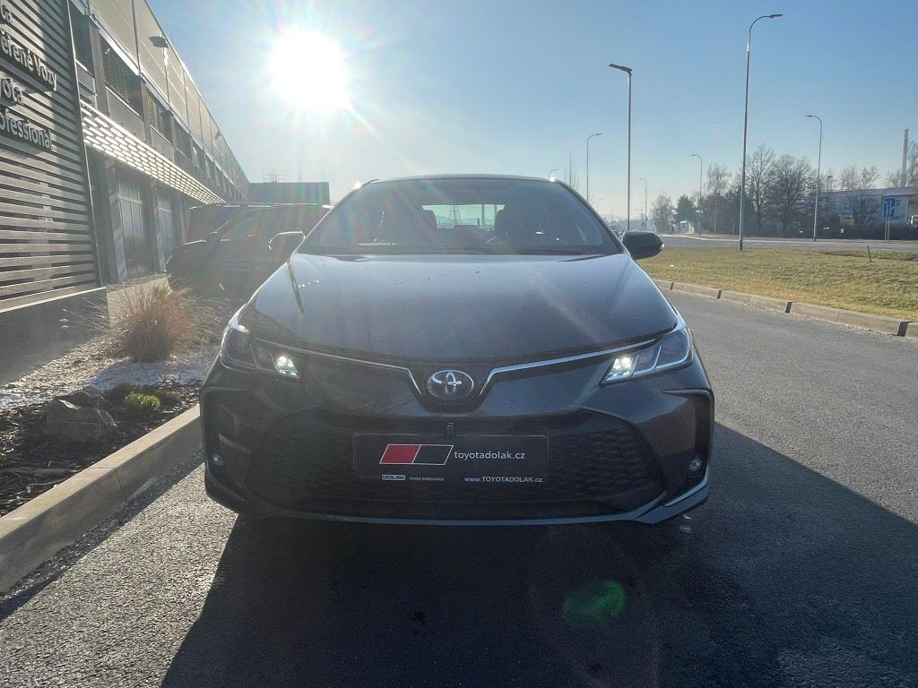 Toyota Corolla, 1.8 Hybrid Comfort Tech - fotka 6