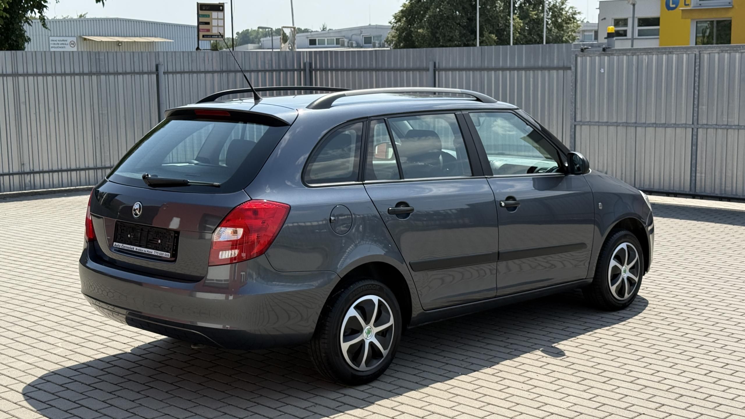 Škoda Fabia, 1.4 16V*63kW*Cool Edition*TOP* - fotka 4