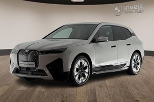 BMW iX, xDrive40