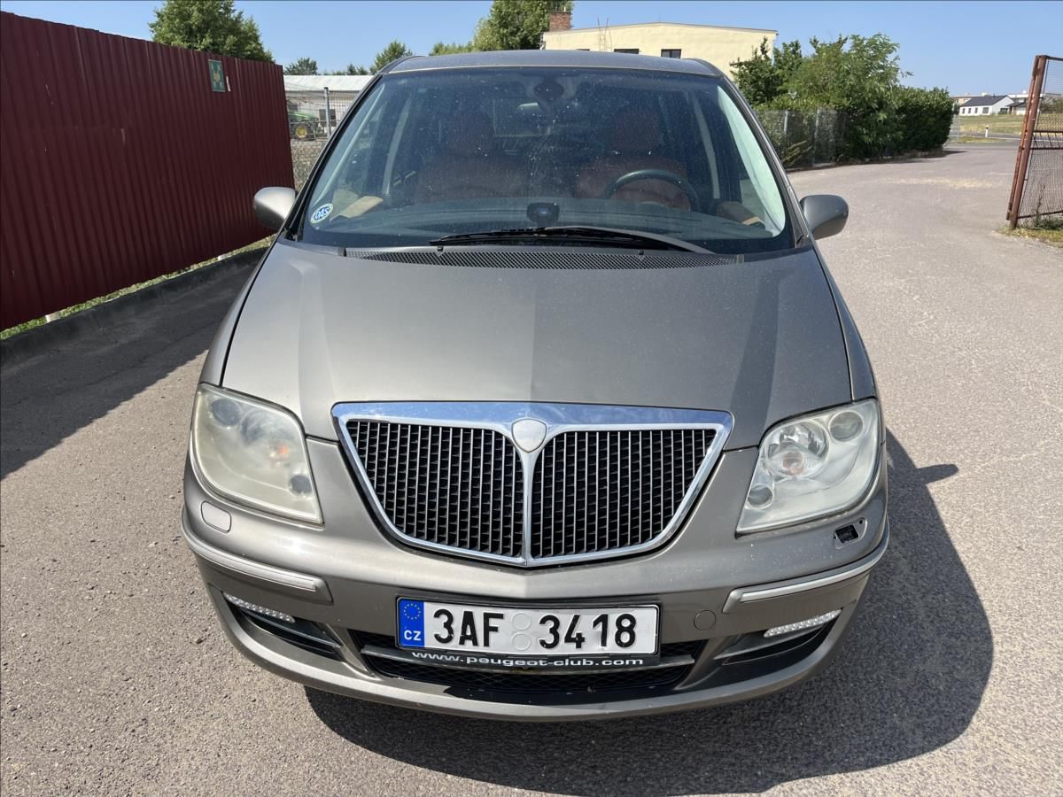 Lancia Phedra, 2,0 JTD KLIMA TAŽNÉ STK 7/2028 - fotka 2
