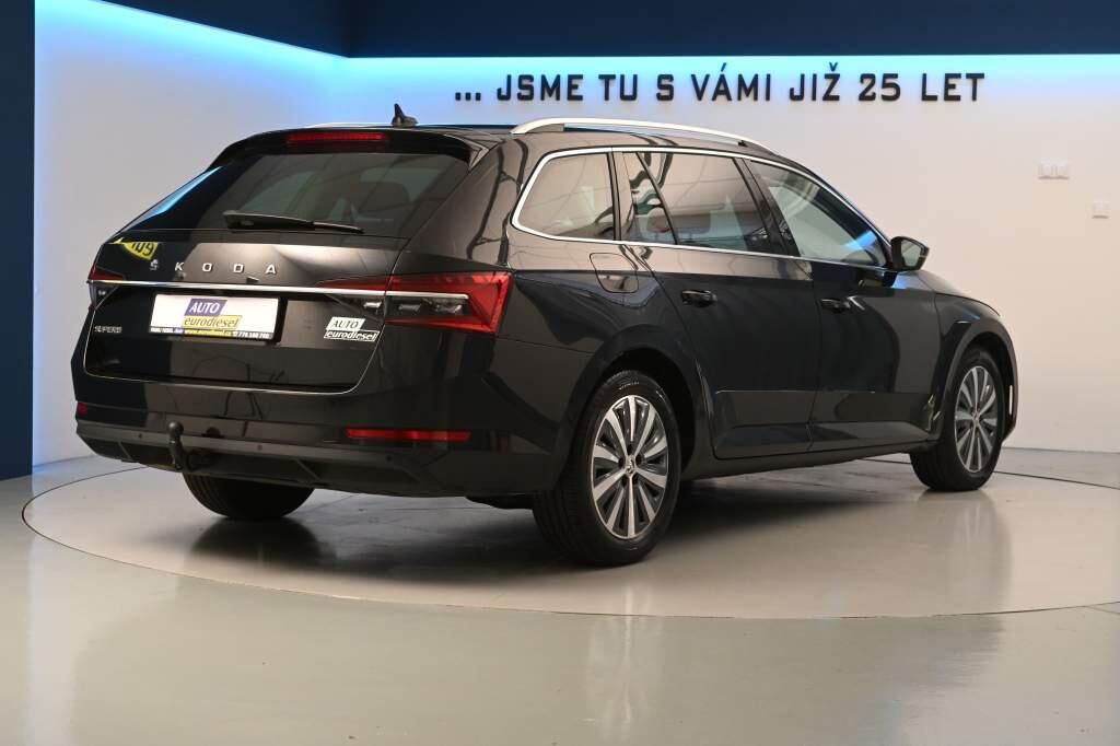 Škoda Superb, 2.0 STYLE 147 KW DSG MATRIX LE - fotka 5