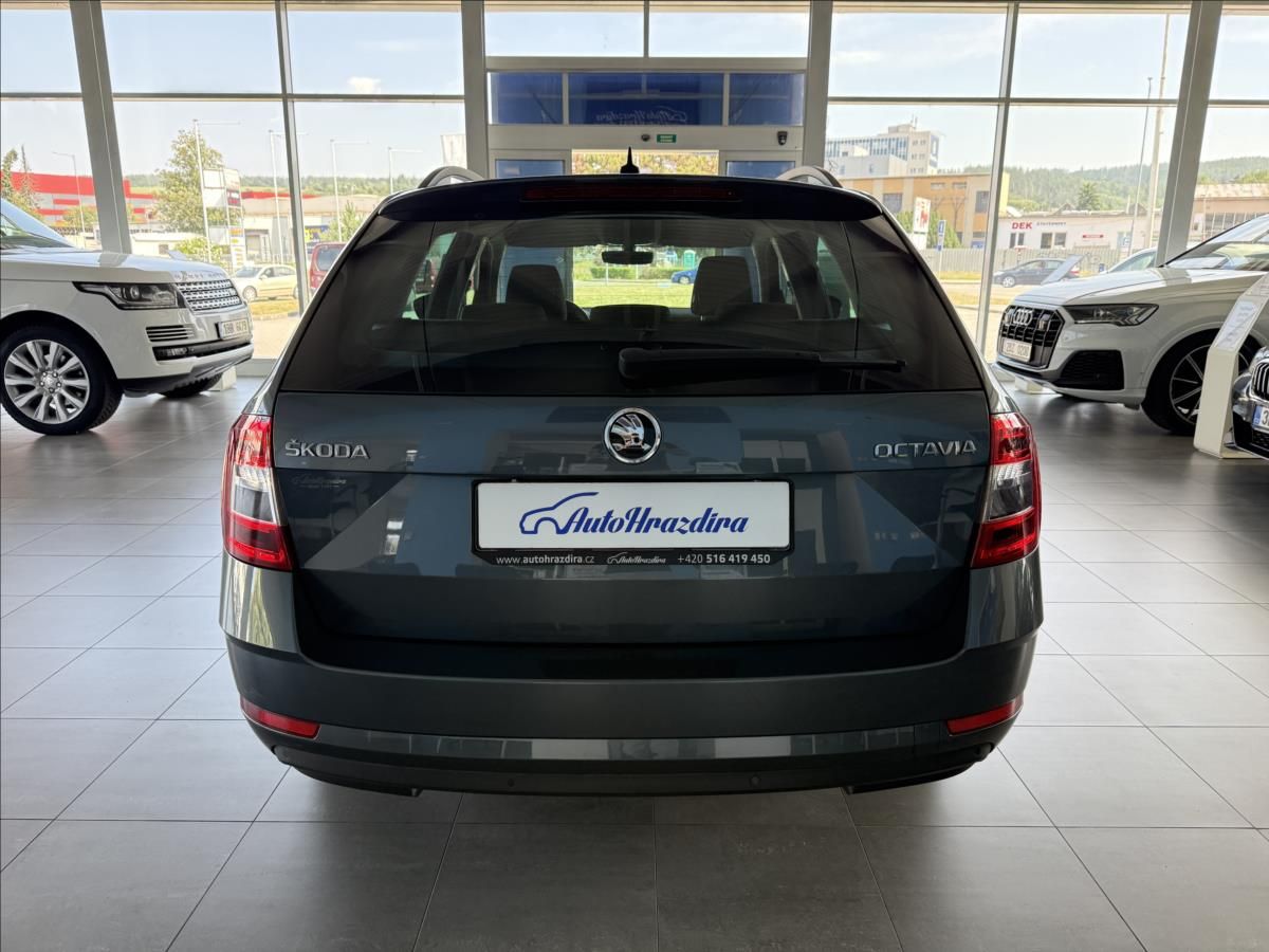 Škoda Octavia, 1,6   1.MAJ,SERVISKA,DPH,ČR - fotka 5