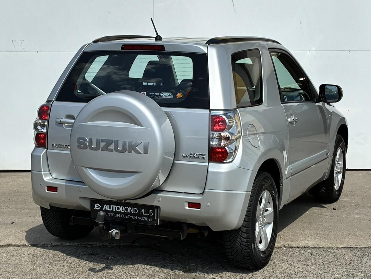 Suzuki Grand Vitara, 2.4 VVT 124kW AT JLX-E Limited - fotka 2