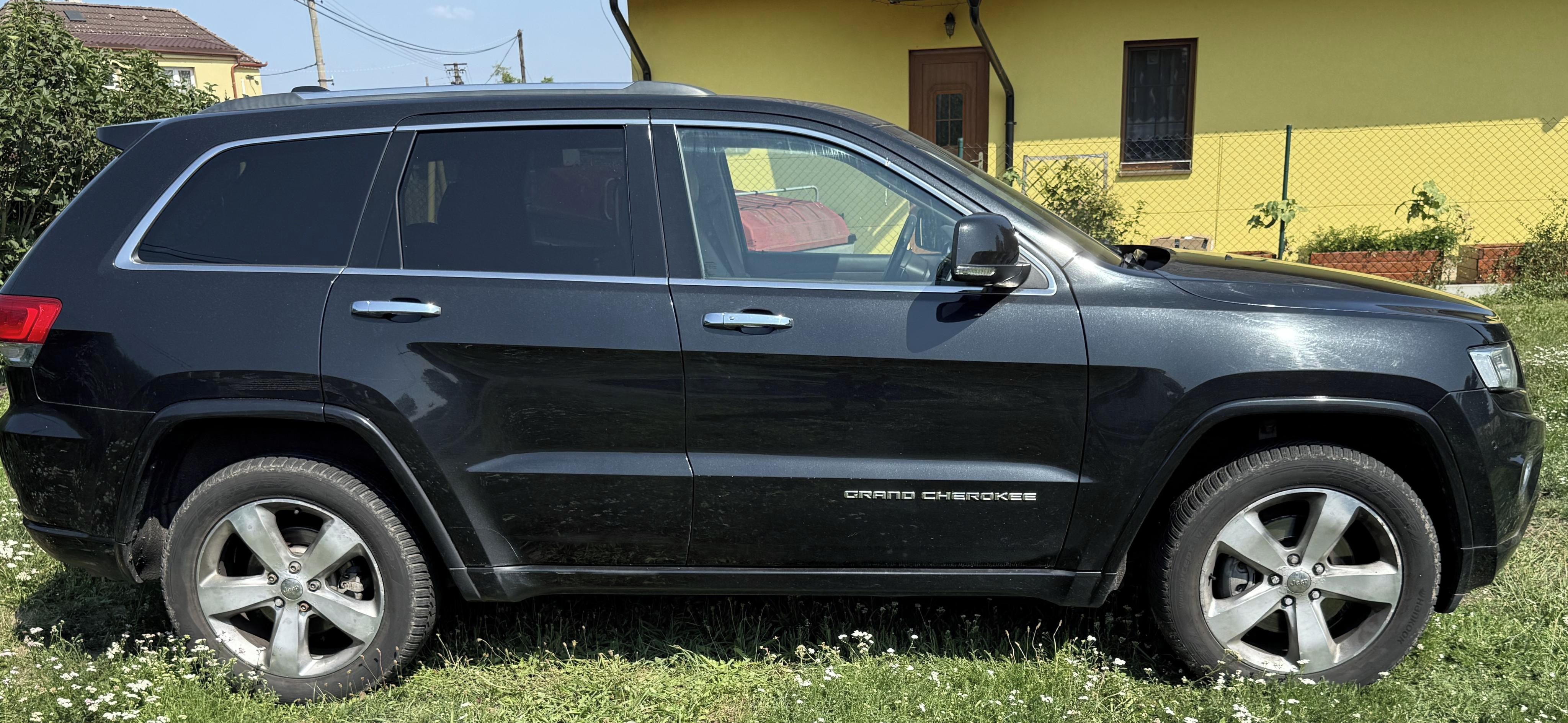 Jeep Grand Cherokee, OVERLAND PLNÁ VÝBAVA!!! - fotka 3
