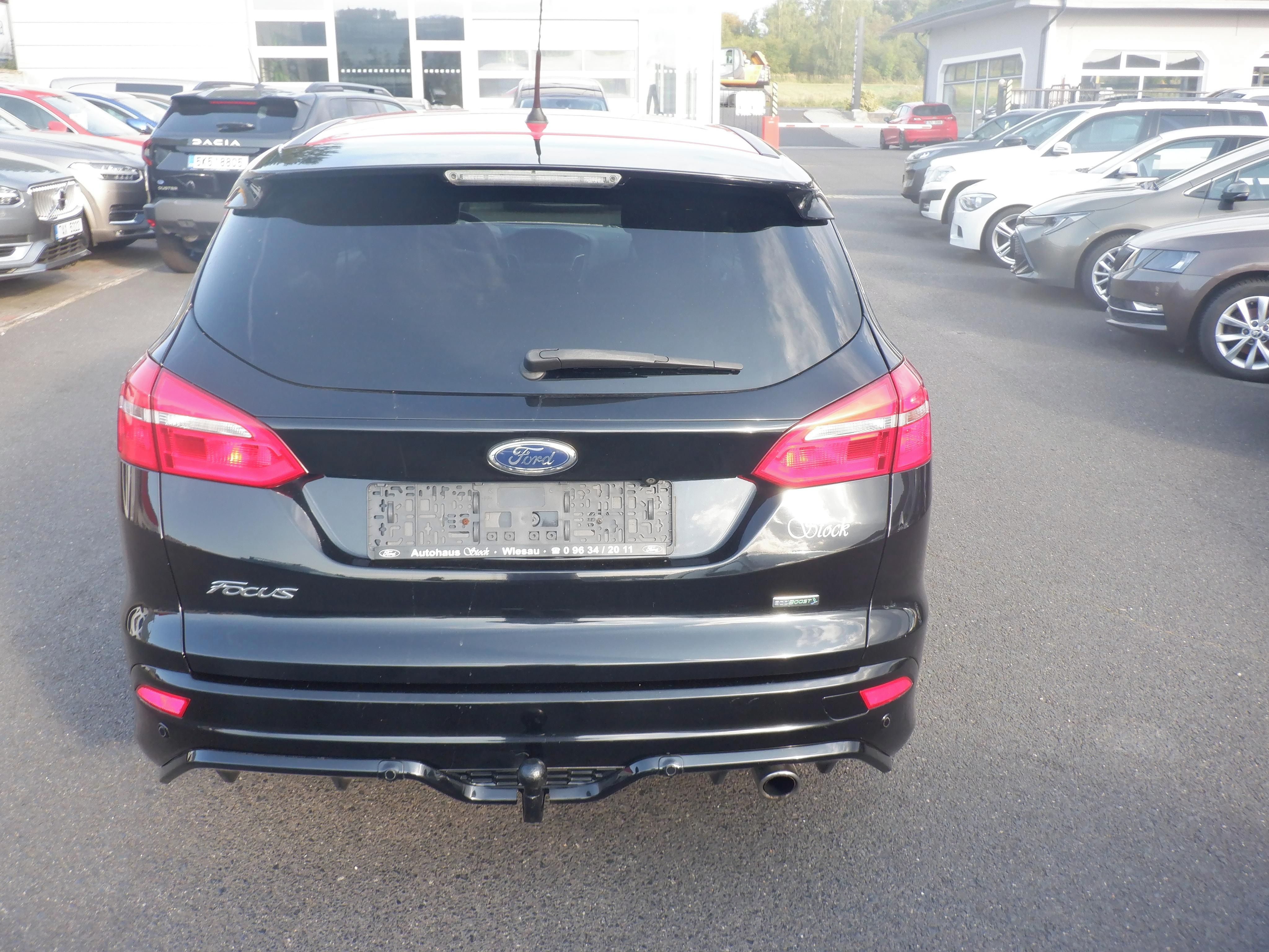 Ford Focus, 1.5 EcoBoost ST line - fotka 6