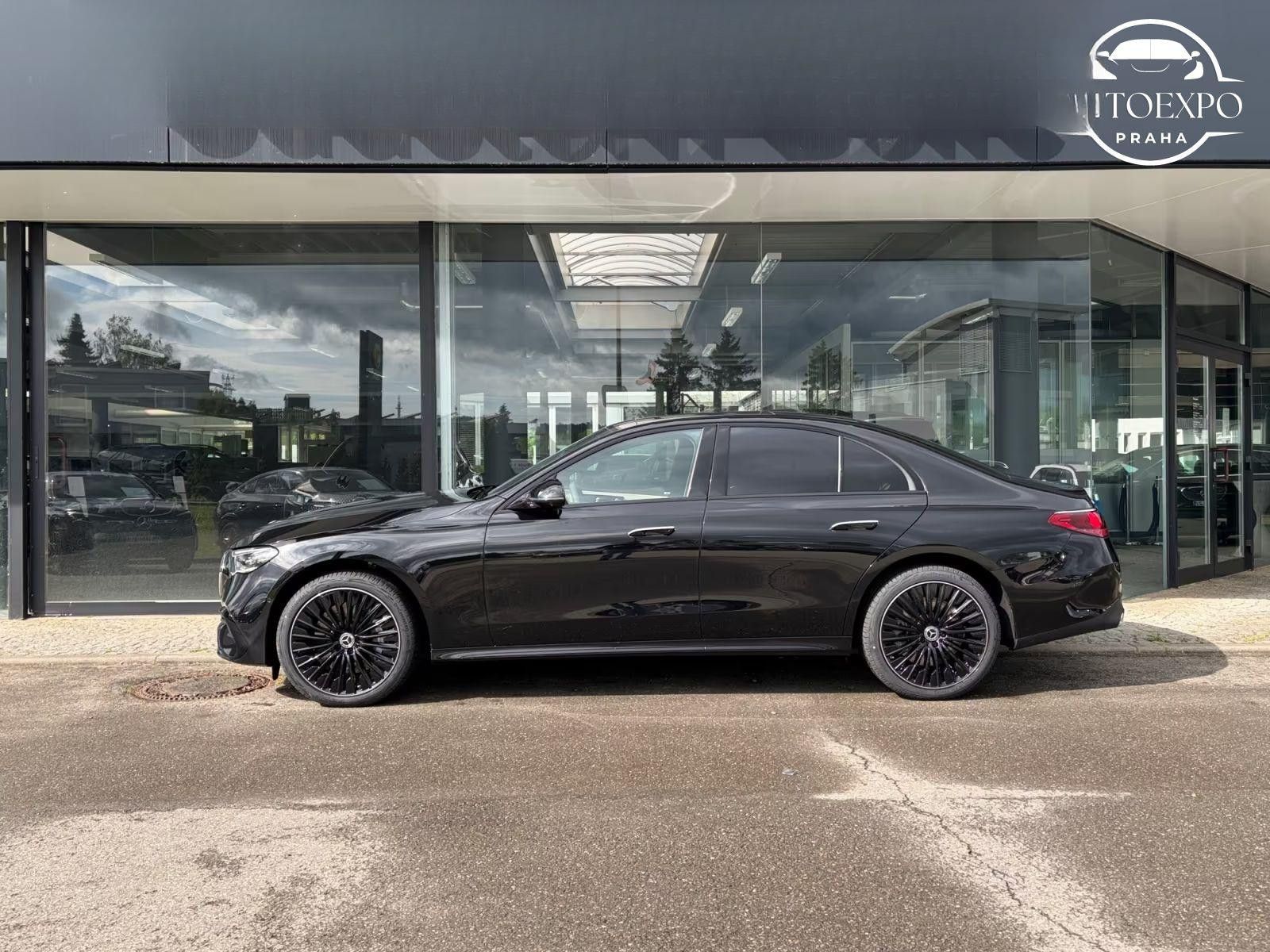 Mercedes-Benz Třídy E, E 450d 4M AMG+AMBIENTE - fotka 2