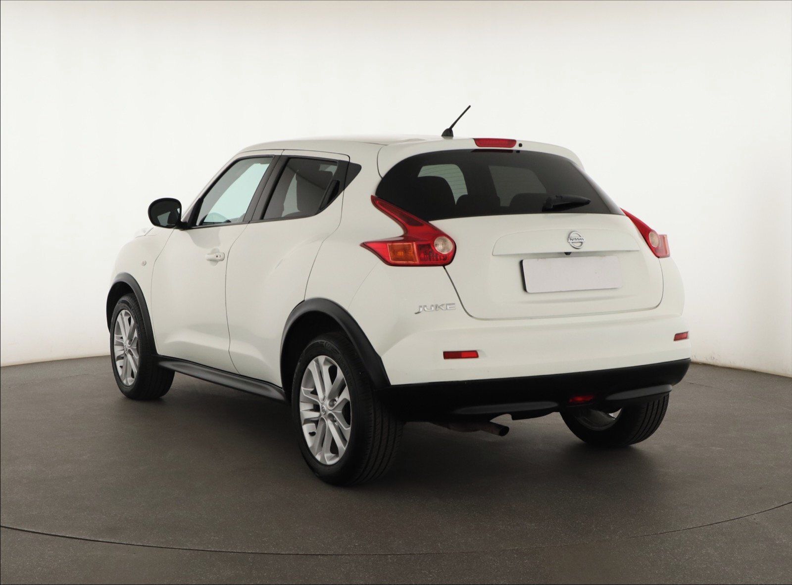 Nissan Juke, 1.6 i, Automat, Navi - fotka 4