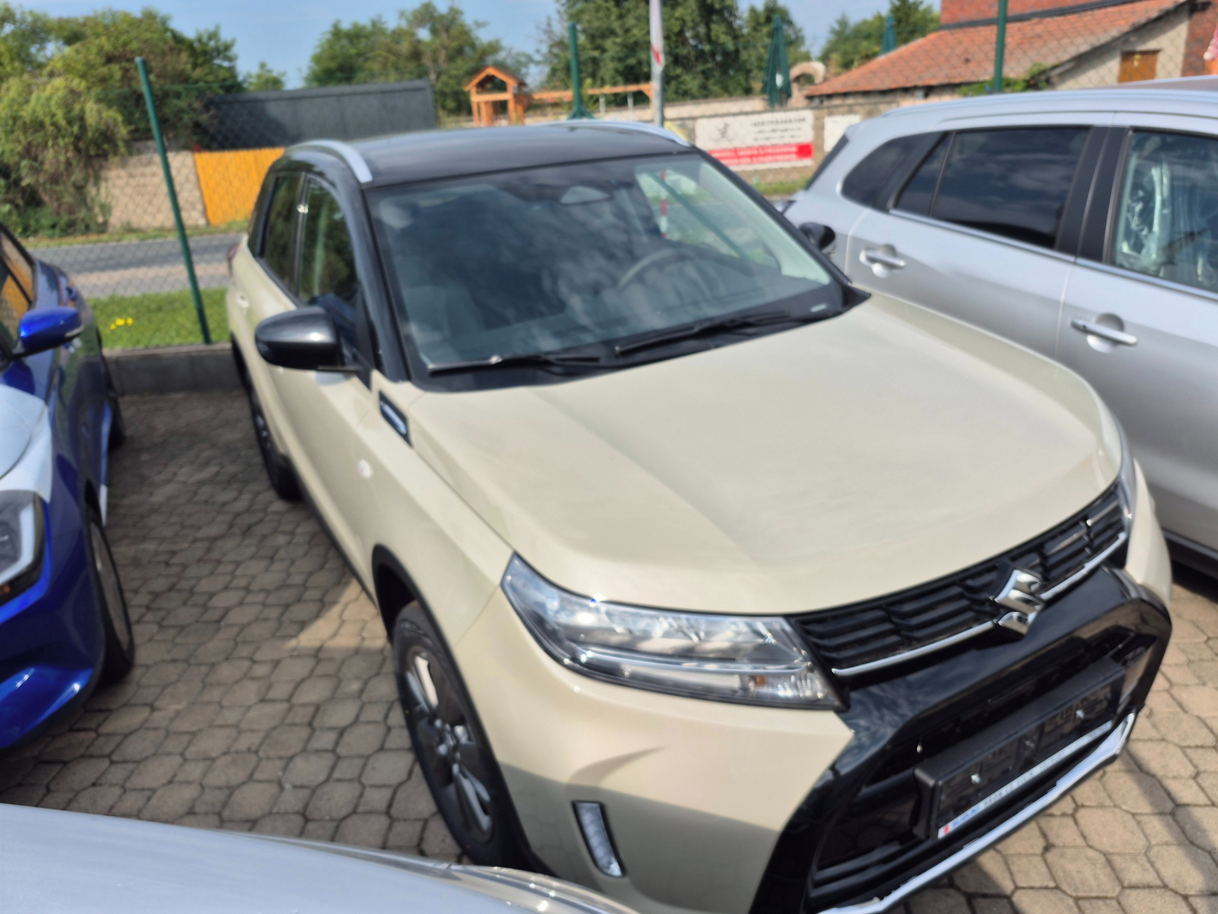 Suzuki Vitara, 1,4 Premium 4x4 AllGrip - fotka 4