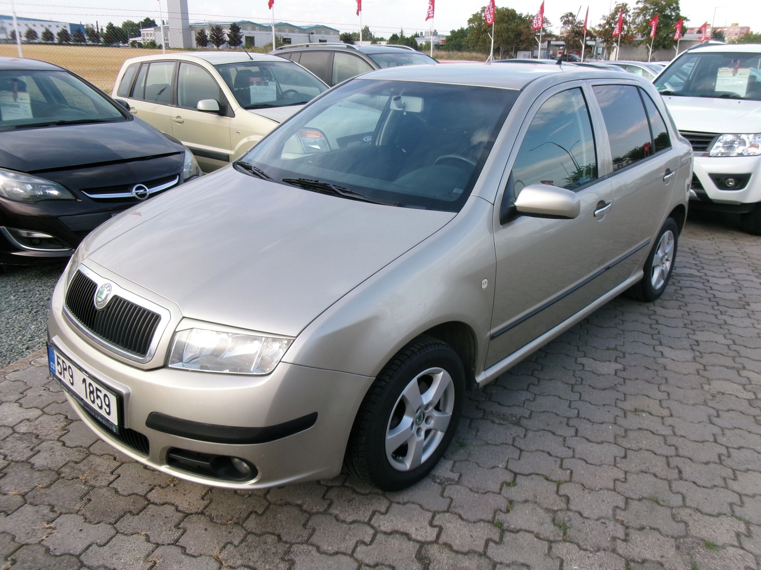 Škoda Fabia, 1.4i CZ,klima,2x kola - fotka 3