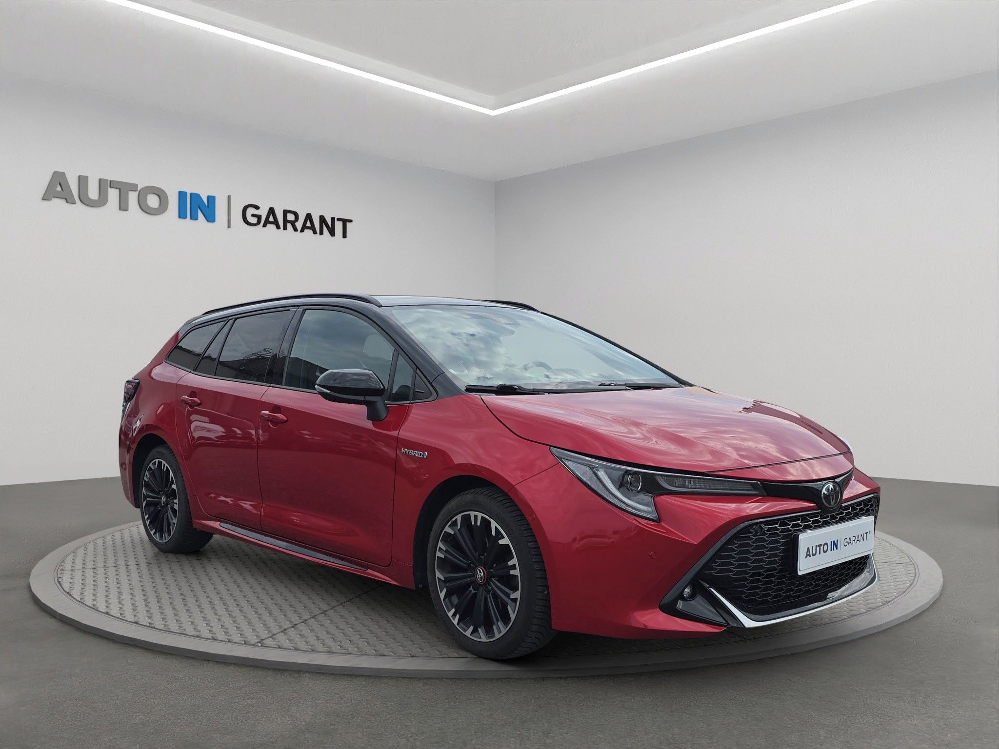 Toyota Corolla, GR Sport 2.0 HEV A/T 131kw, se - fotka 3