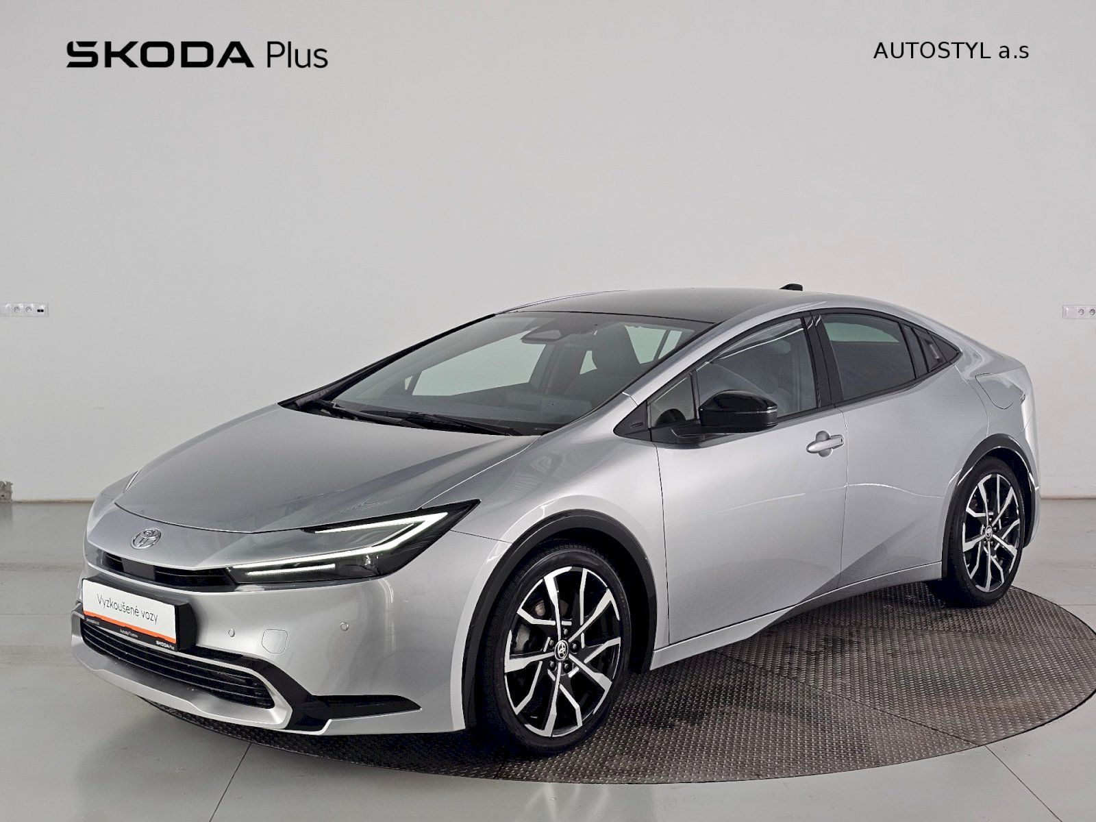 Toyota Prius, 2.0L PHEV 223k Prestige Skyvie