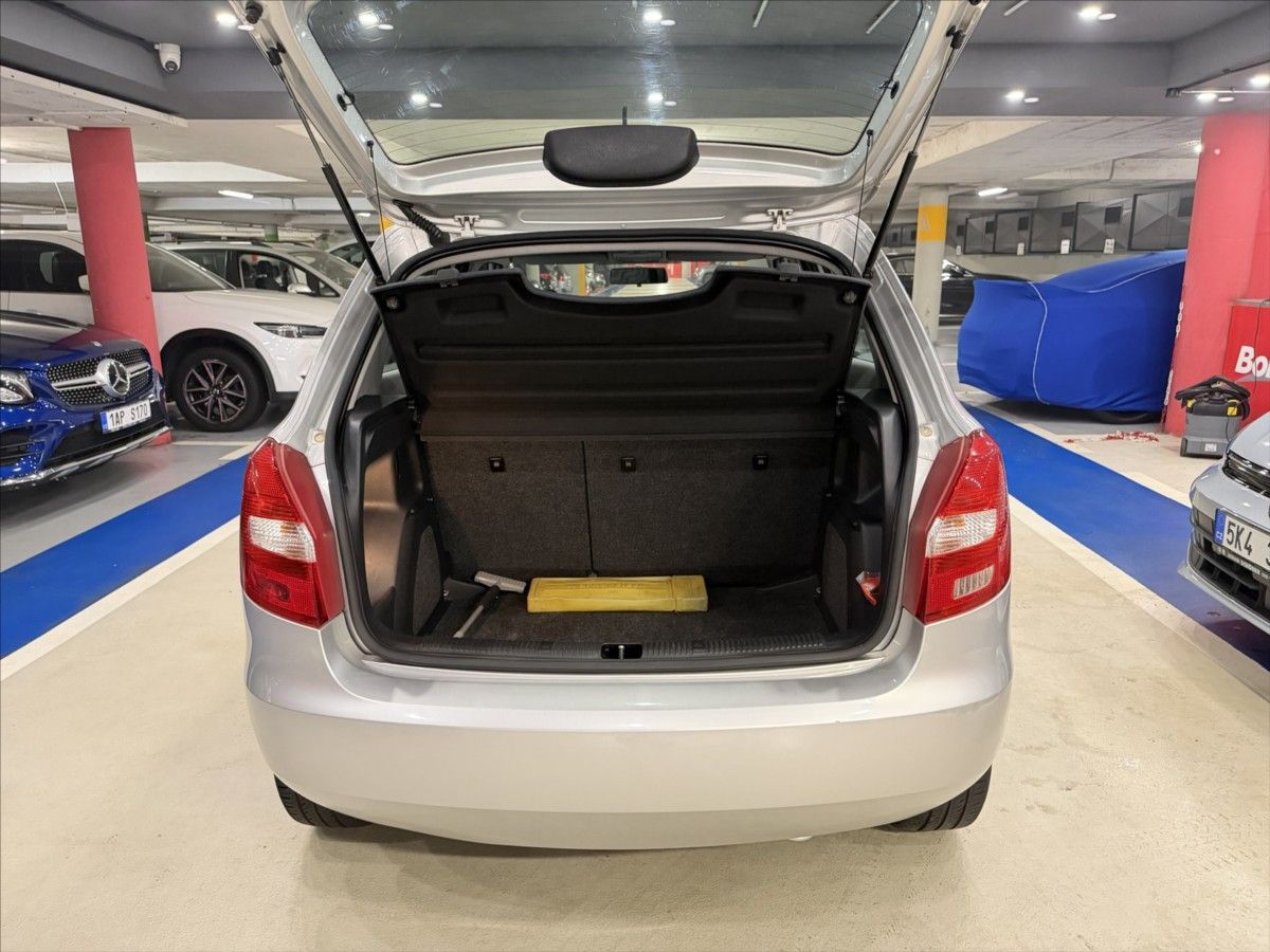 Škoda Fabia, 1,4 i 16v  Ambiente - fotka 5