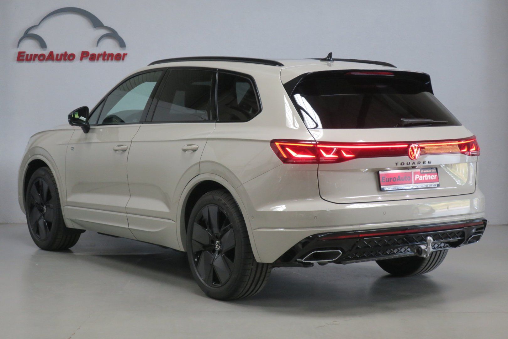 Volkswagen Touareg, NEW Final Edition R Line 210kW - fotka 2